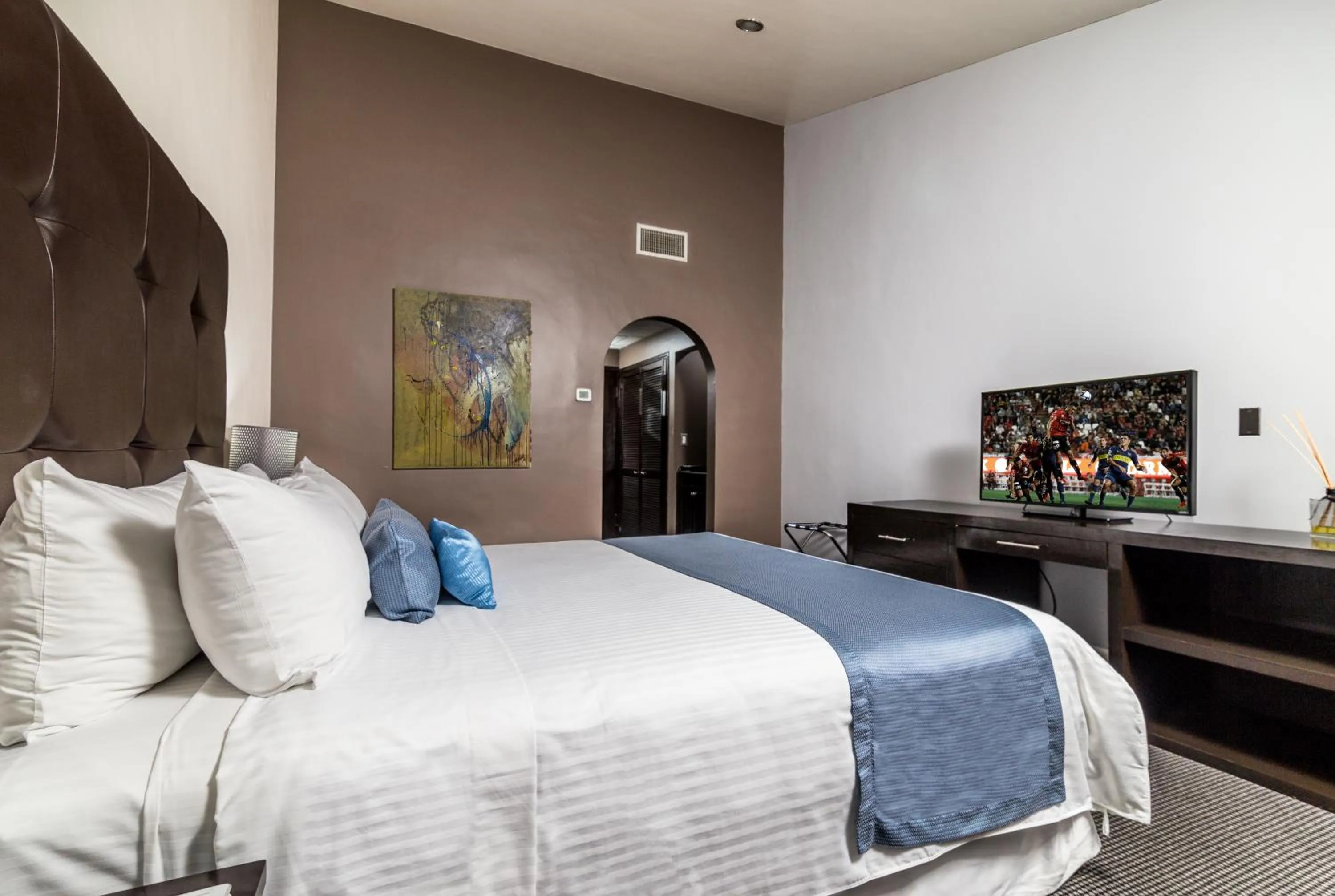 Bed in Pueblo Amigo Hotel Plaza y Casino