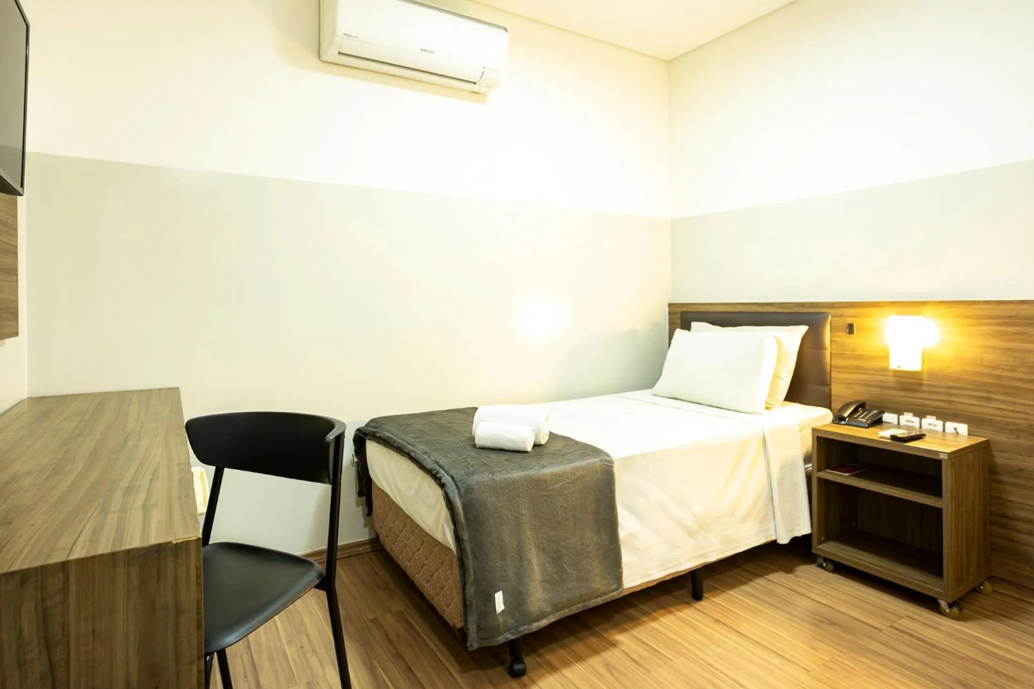 Bed in Travel Inn Express Hotels Brás