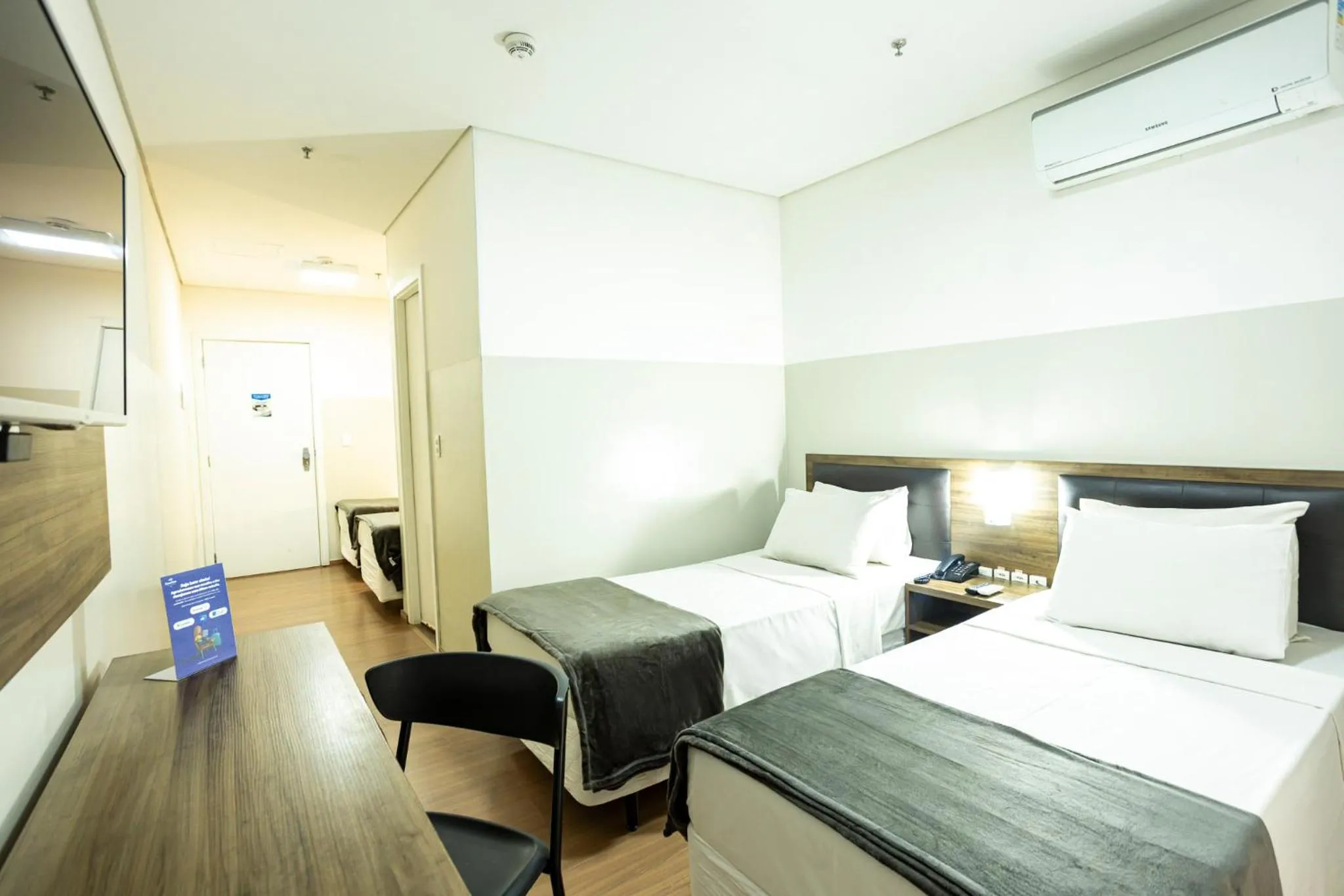 Bed in Travel Inn Express Hotels Brás