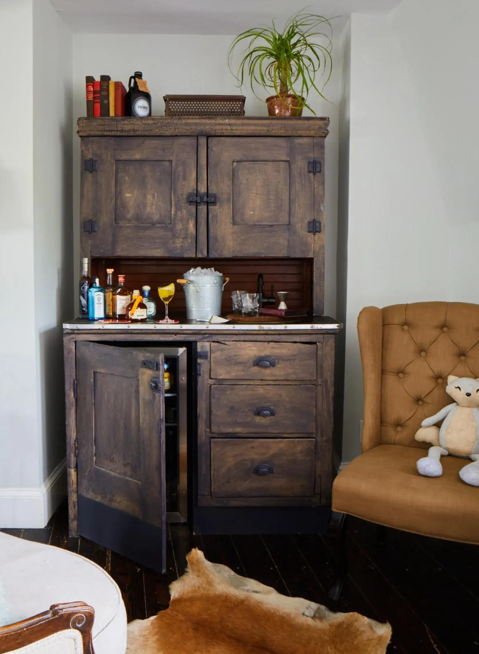 King Room in Wm. Farmer and Sons King Room in Wm. Farmer and Sons