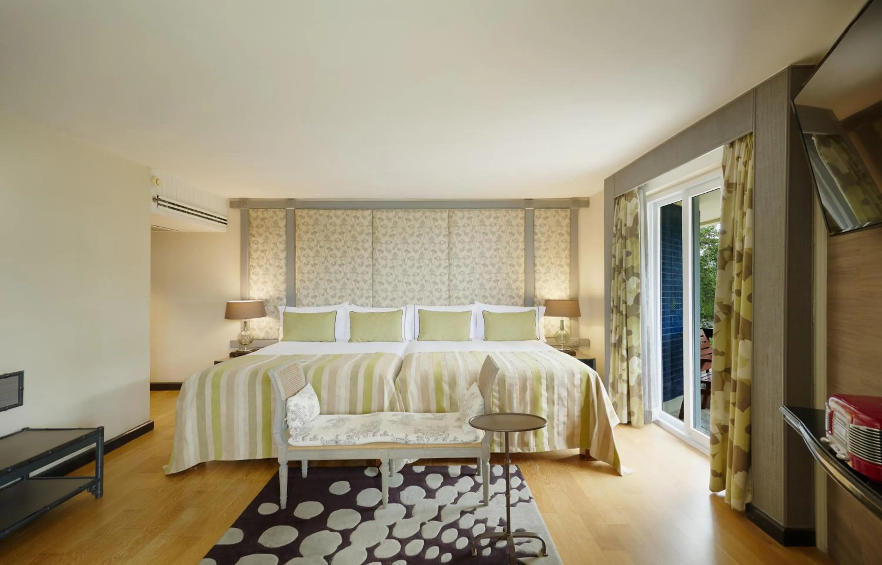 Bed in Siam Bayshore Resort Pattaya