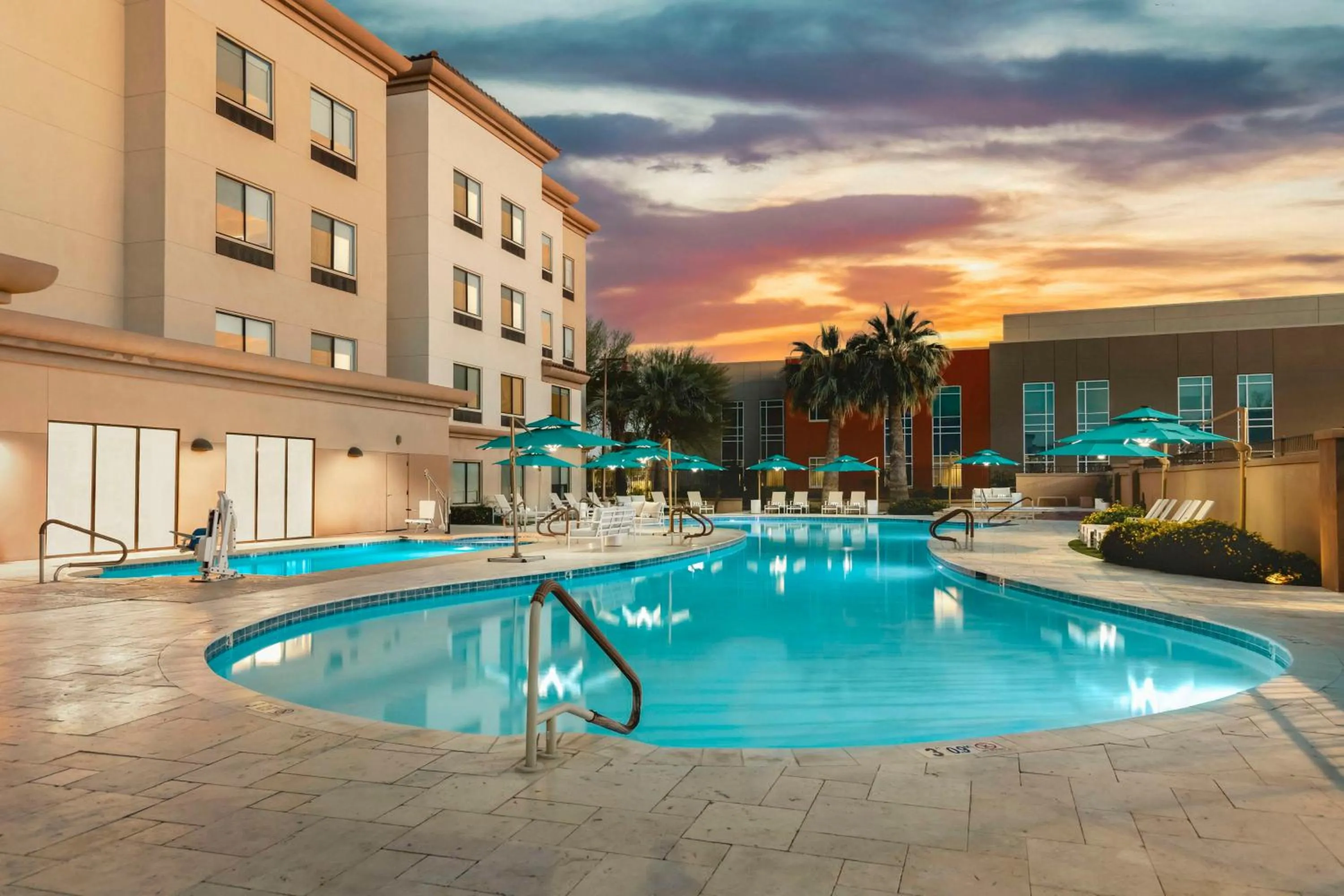 Pool view in DoubleTree by Hilton Phoenix-Gilbert