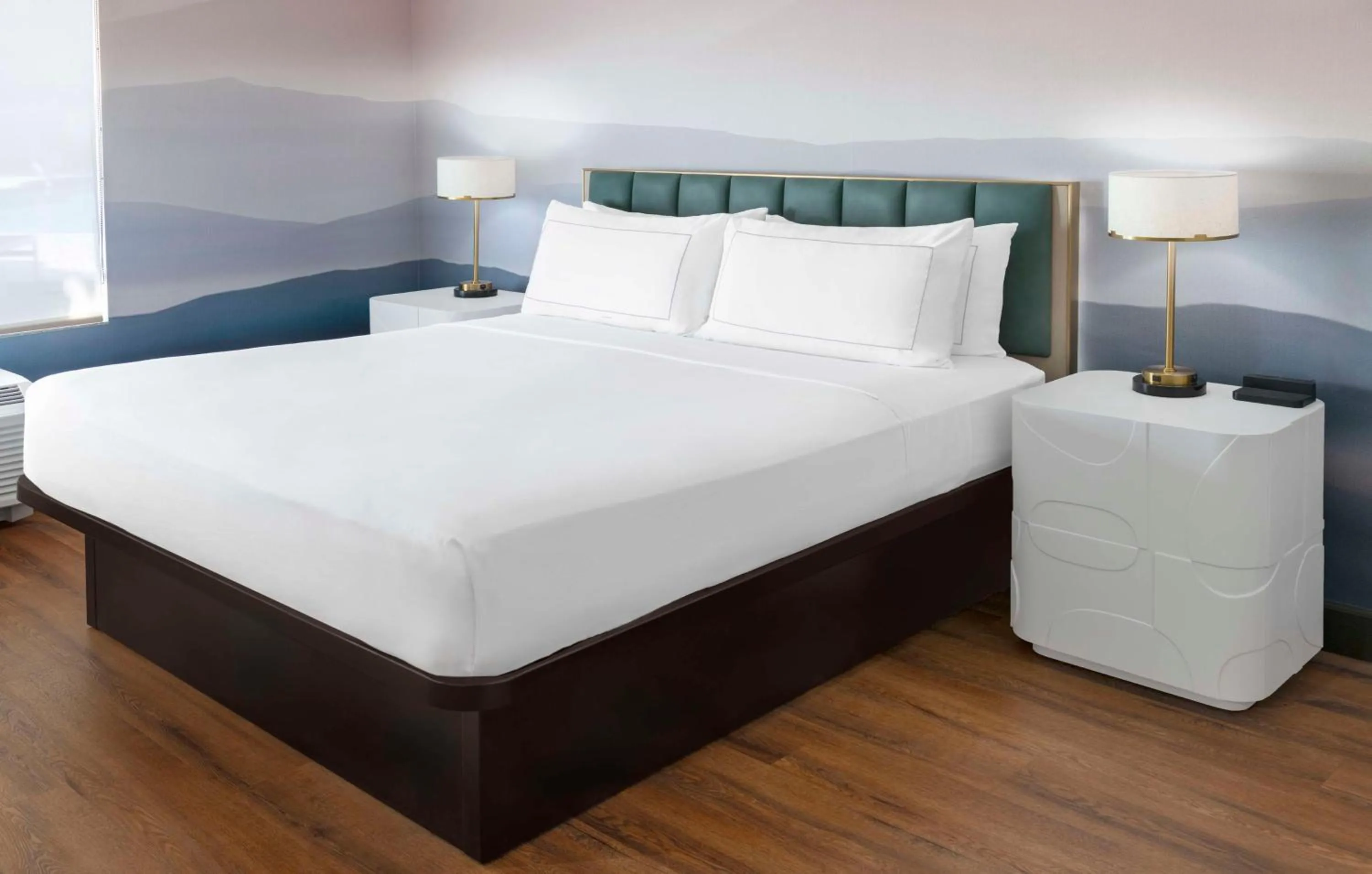 Bed in DoubleTree by Hilton Phoenix-Gilbert