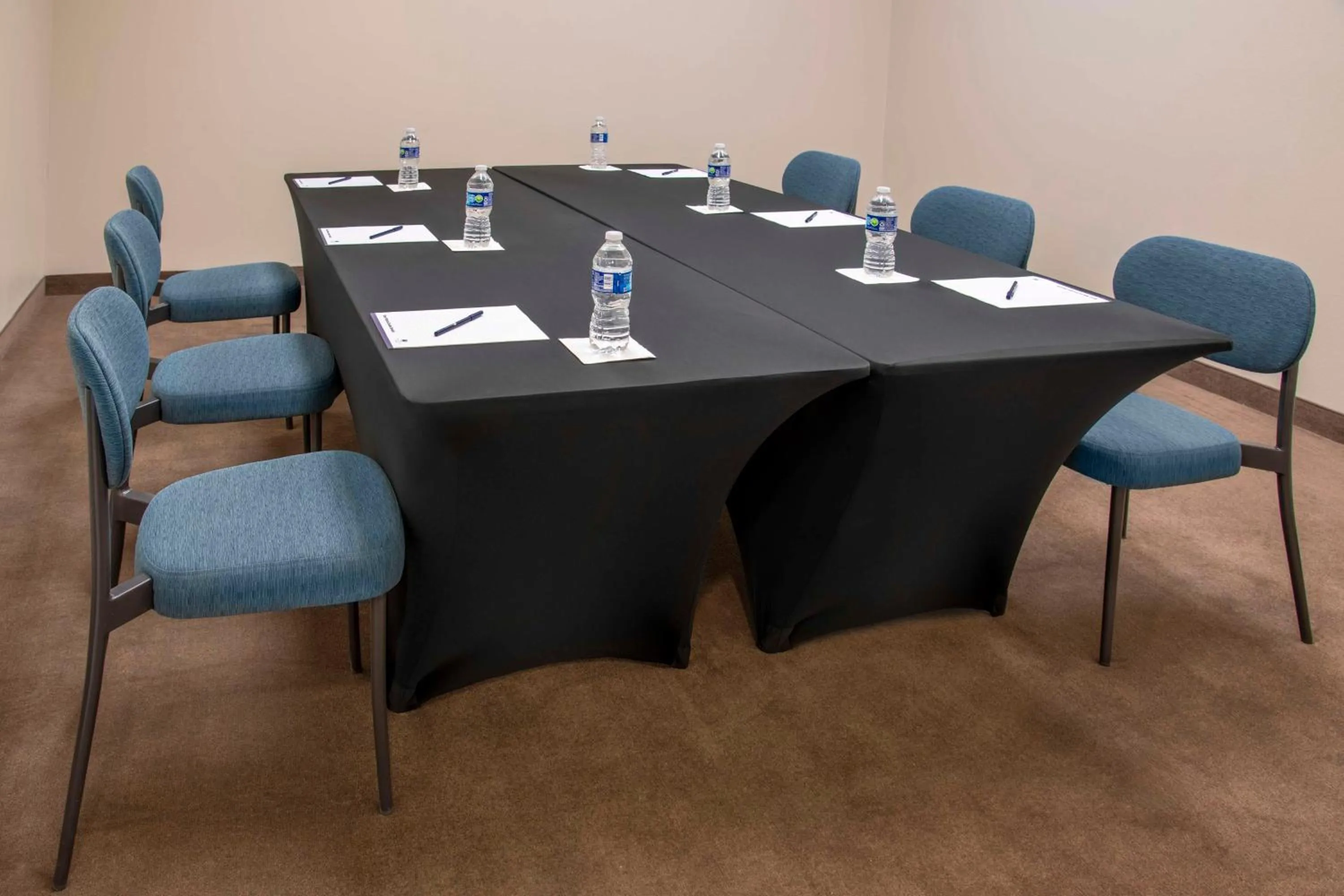 Meeting/conference room in DoubleTree by Hilton Phoenix-Gilbert