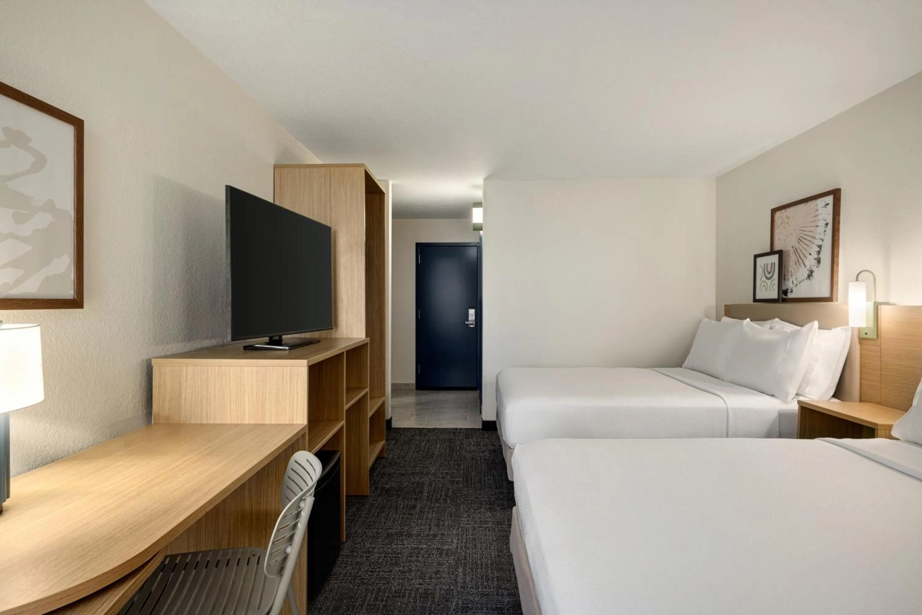 Bedroom, Bed in Spark By Hilton Nashville At Opryland