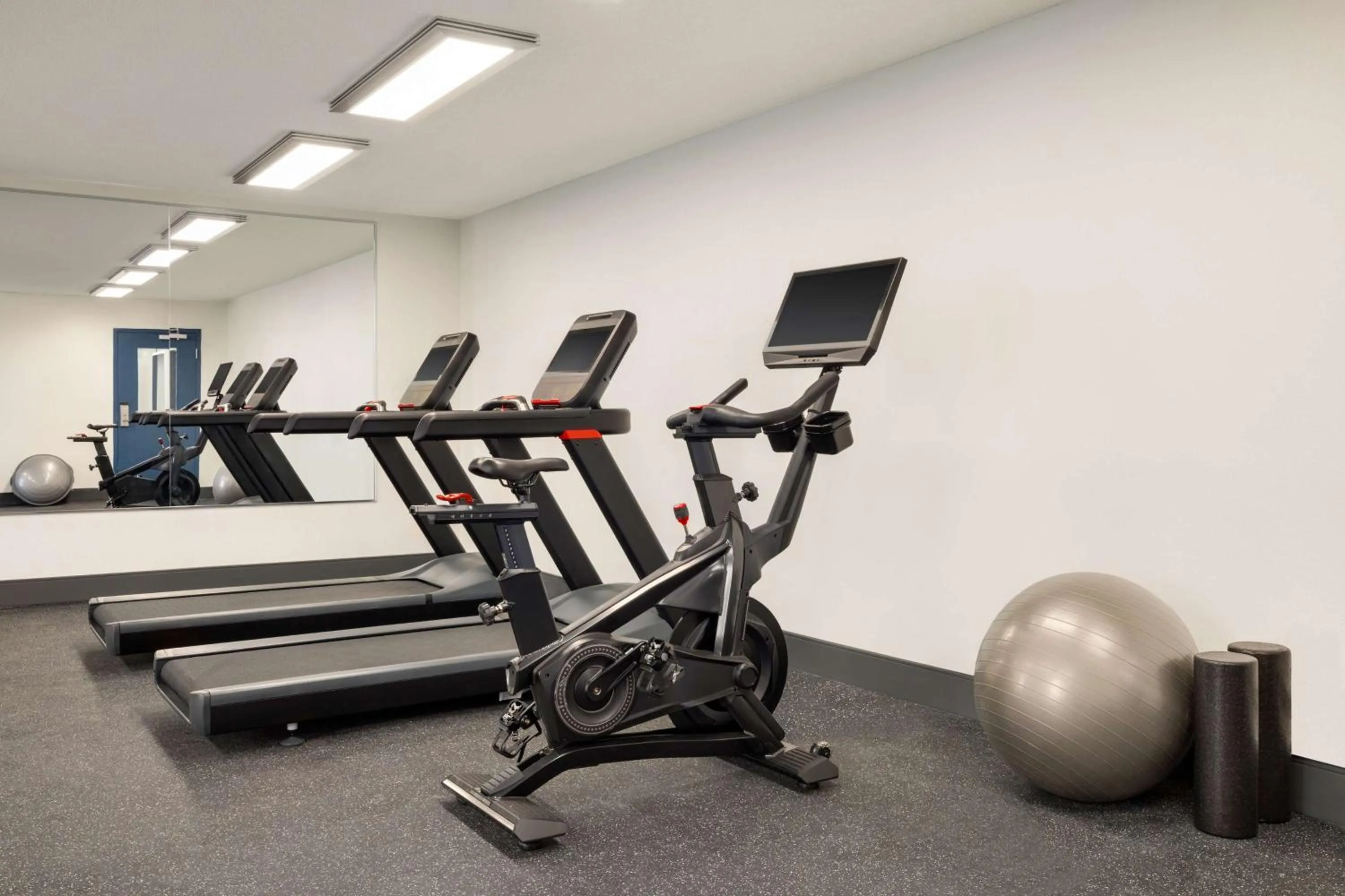 Fitness centre/facilities in Spark By Hilton Nashville At Opryland