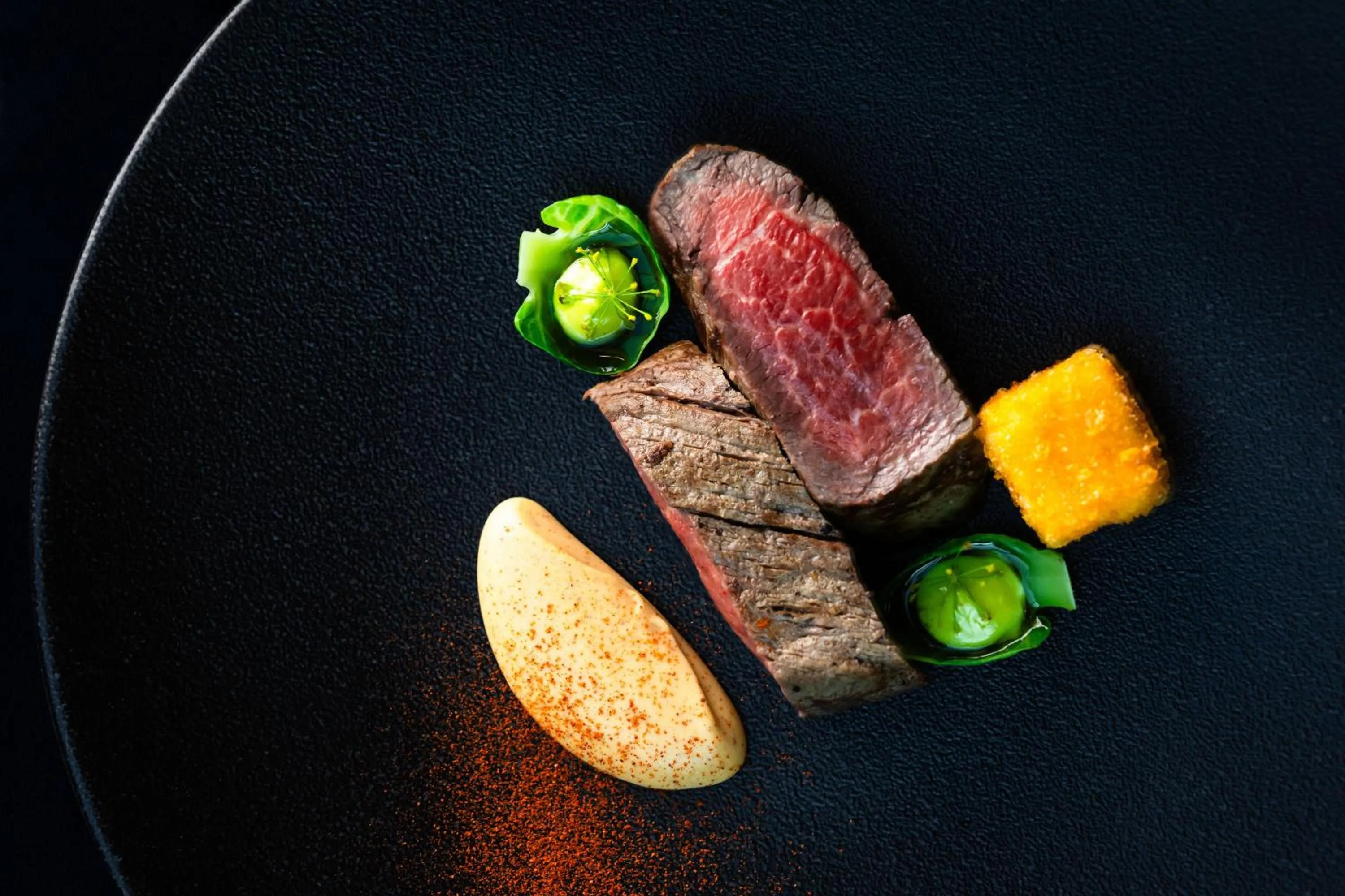 Restaurant/places to eat in Nova Skyland Hotel