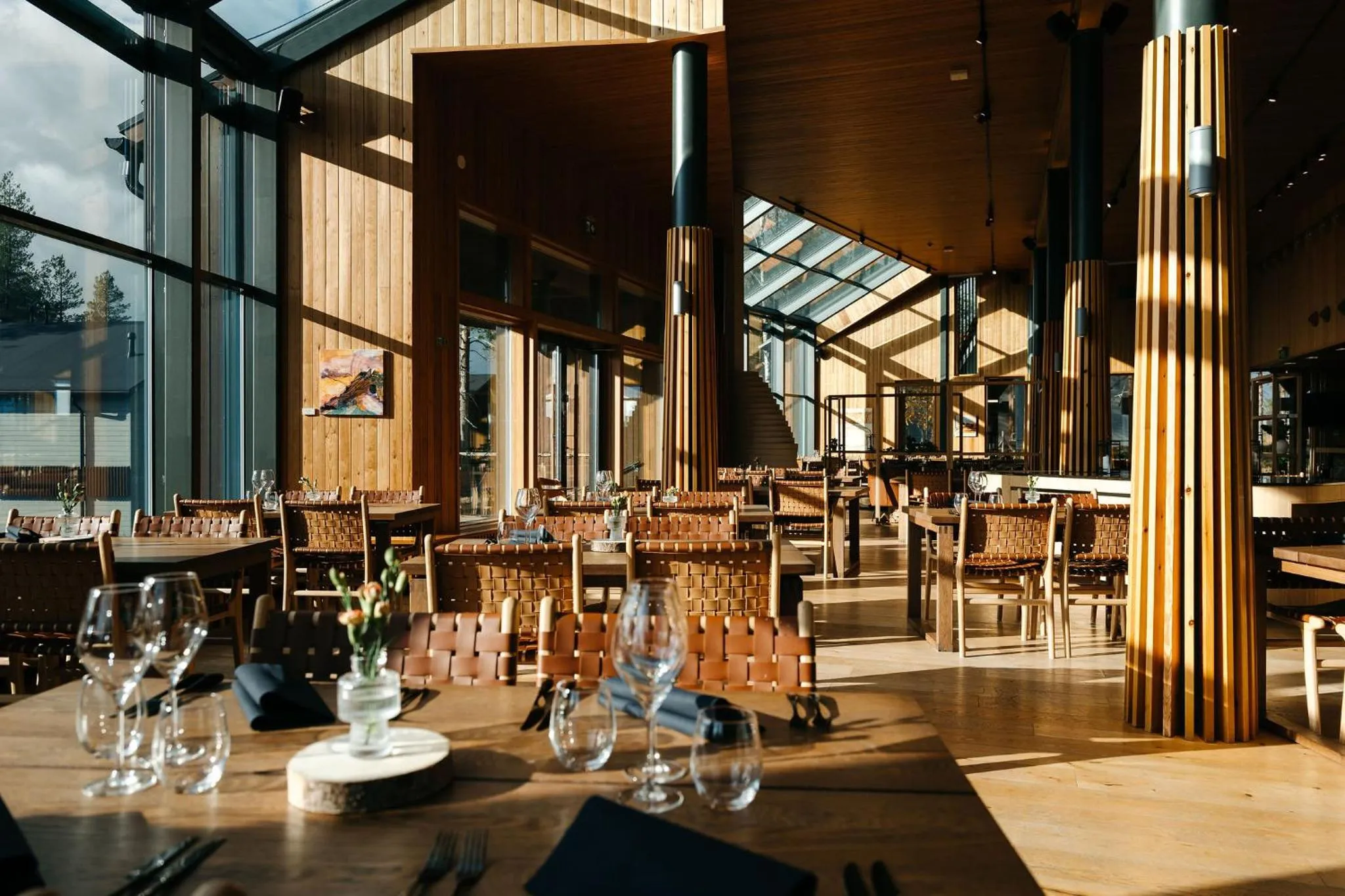 Restaurant/places to eat in Nova Skyland Hotel