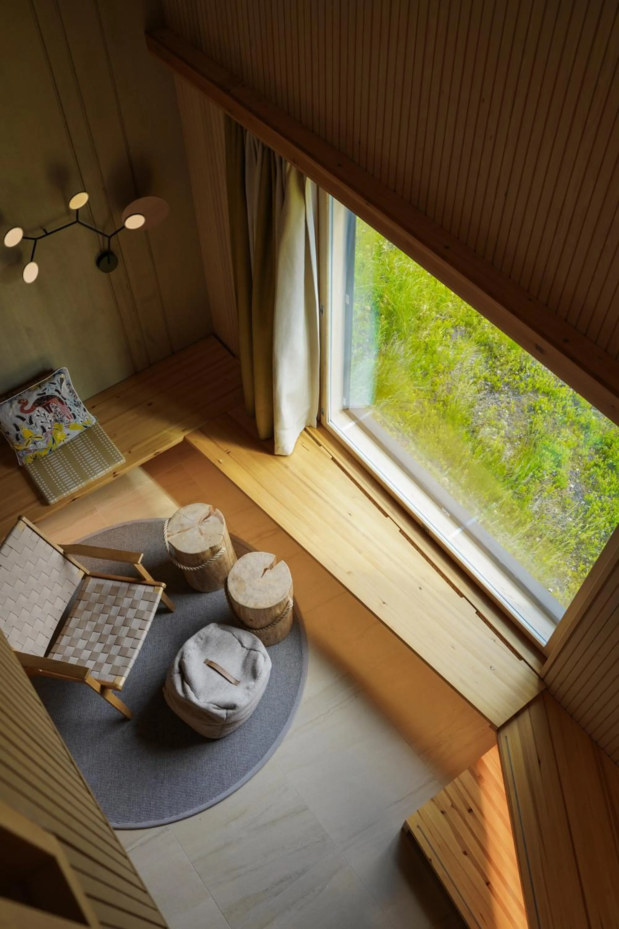 Summer in Nova Skyland Hotel