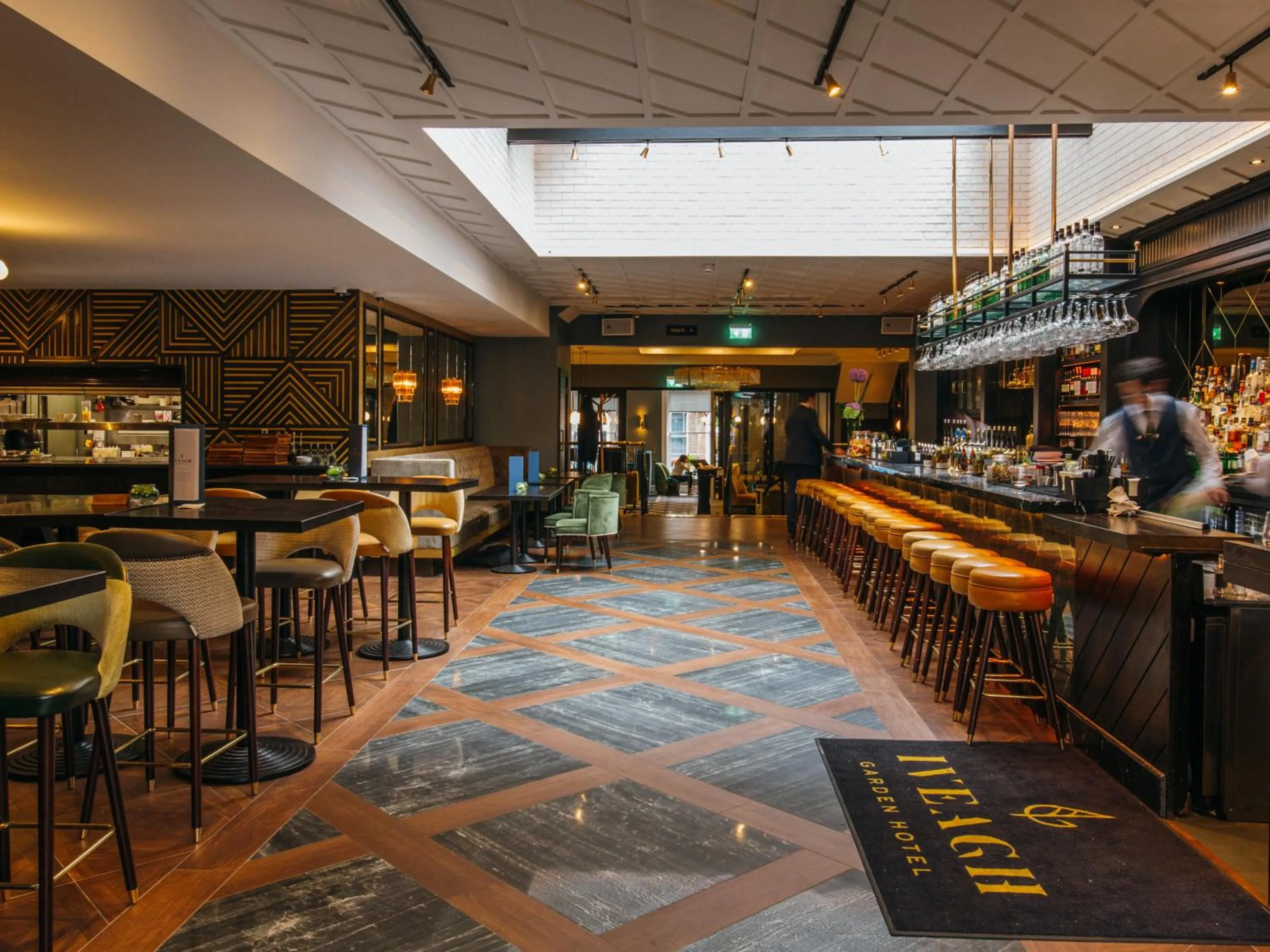 Restaurant/places to eat in Iveagh Garden Hotel