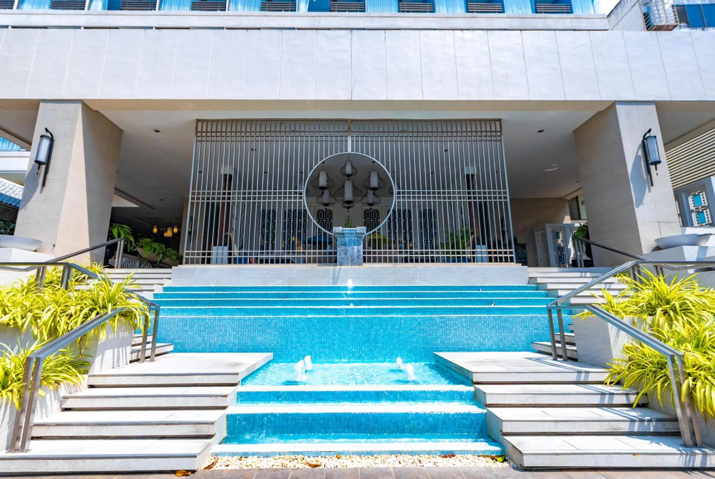 Area and facilities in The Bayview Hotel Pattaya