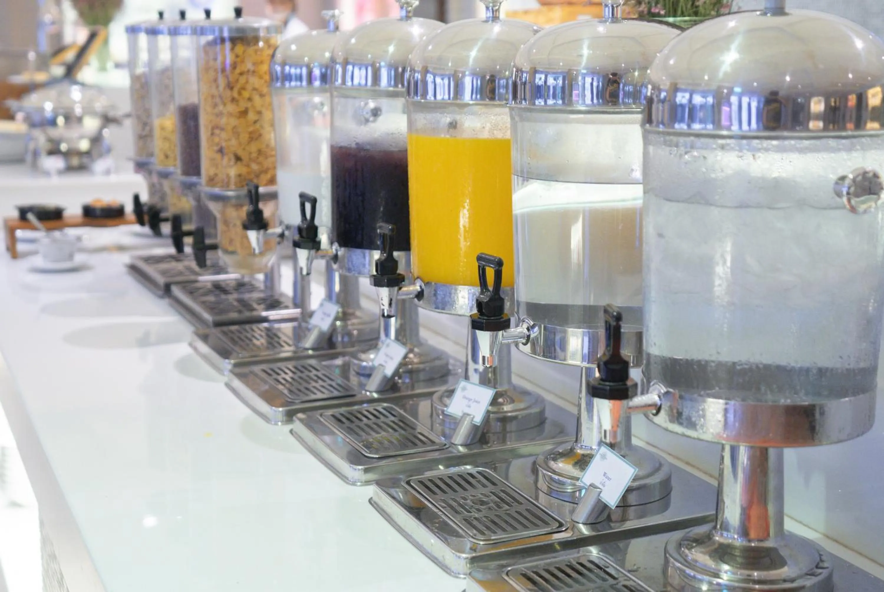 Swimming pool in The Bayview Hotel Pattaya