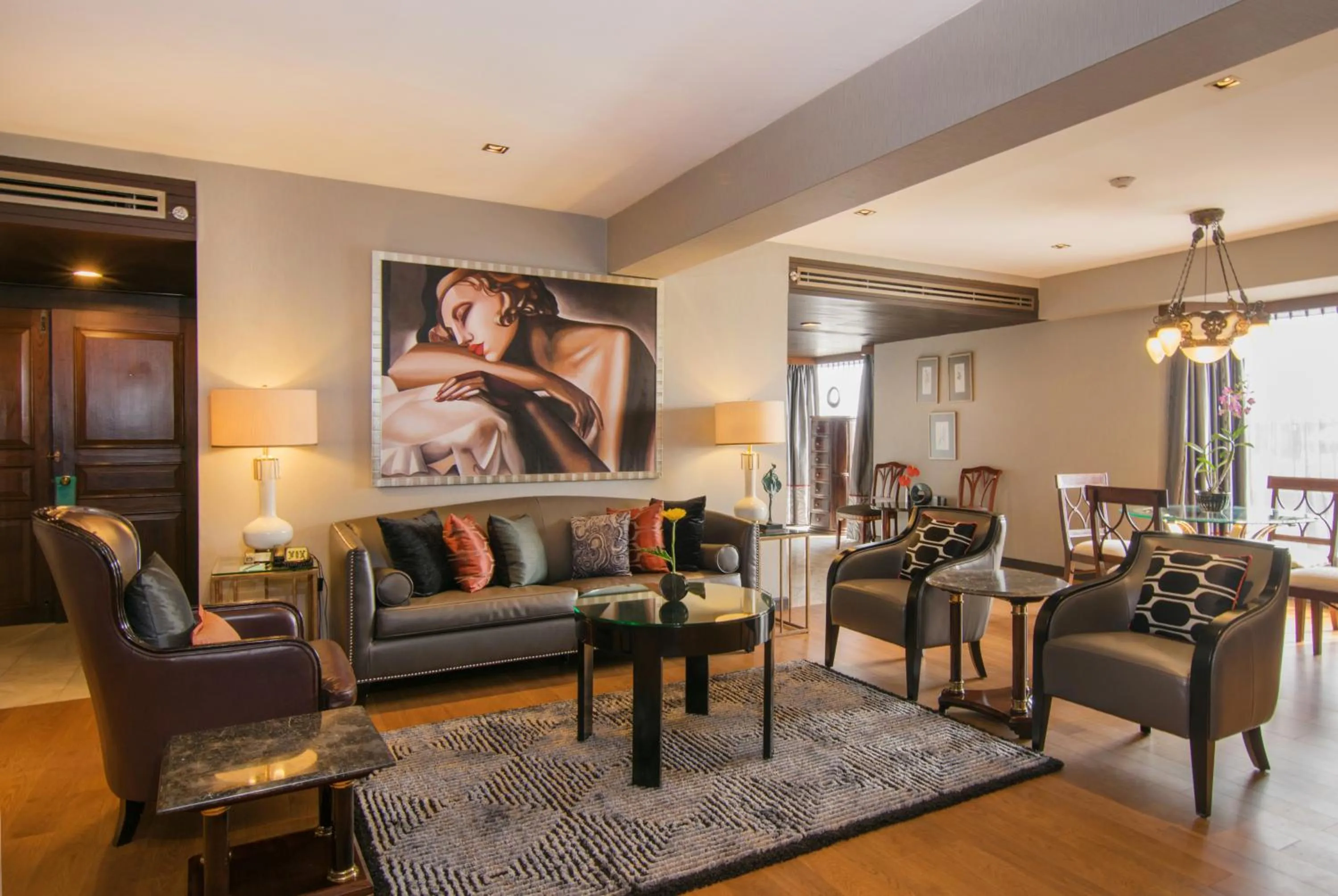 Living room in The Bayview Hotel Pattaya