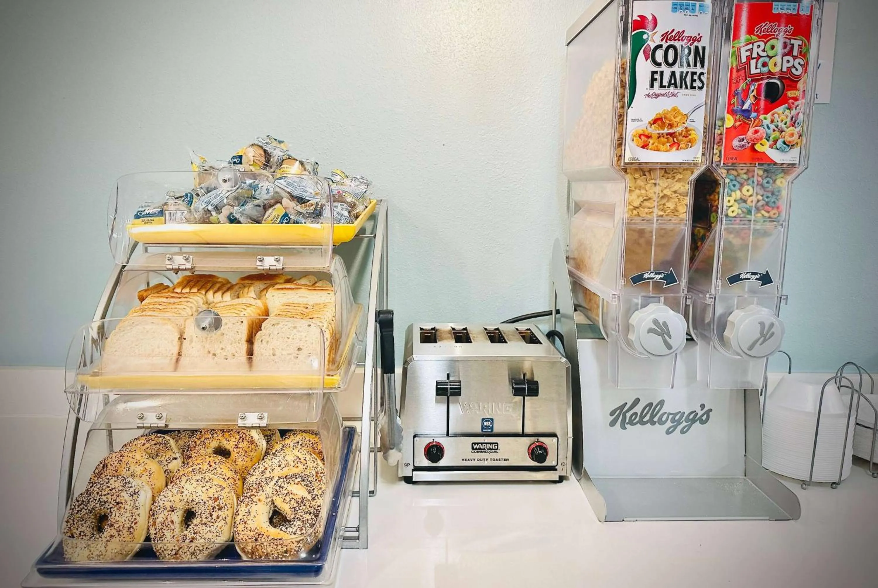 Property building in Days Inn by Wyndham WestEnd Alexandria,VA Washington DC Area