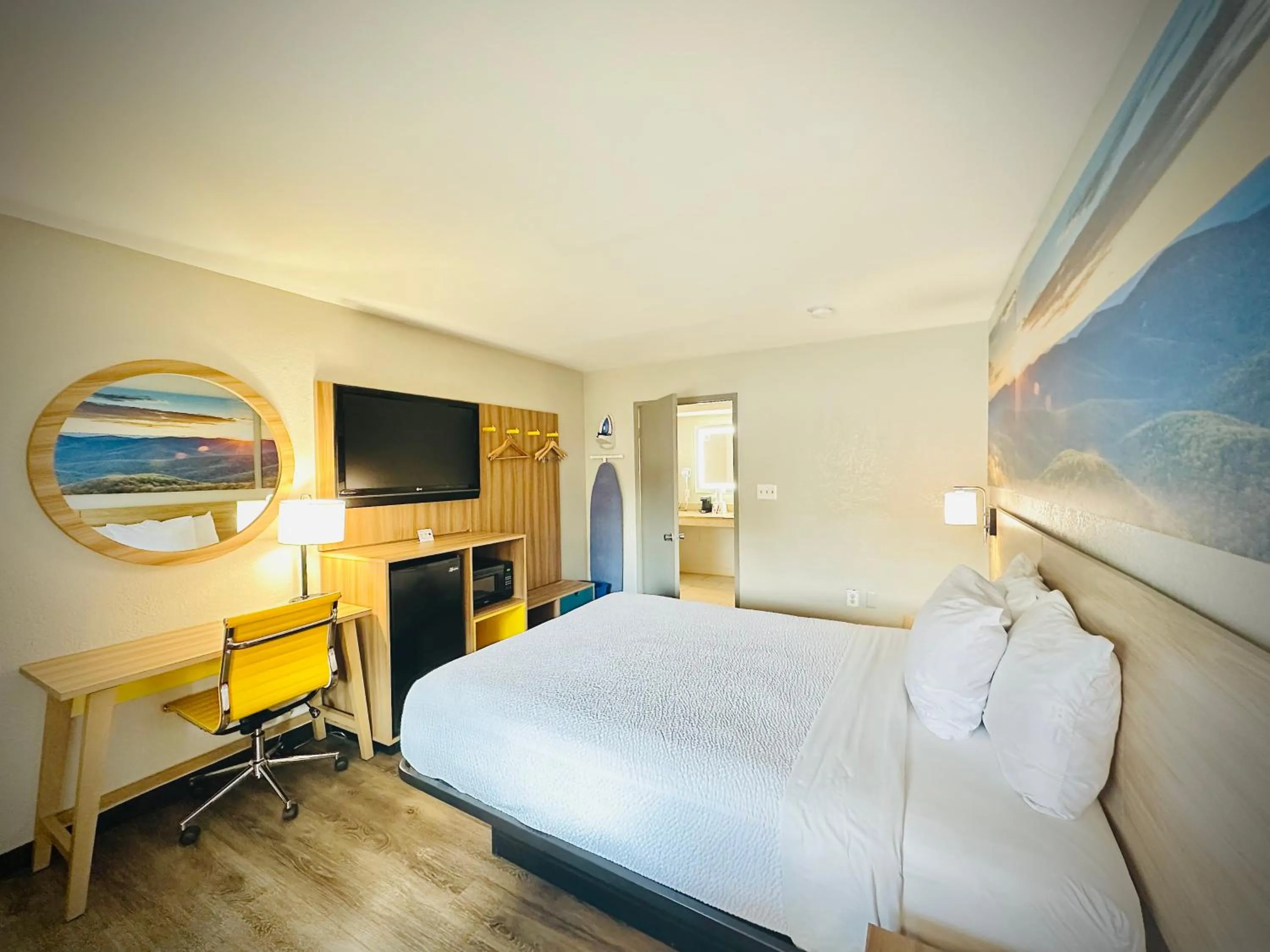 Bed in Days Inn by Wyndham WestEnd Alexandria,VA Washington DC Area