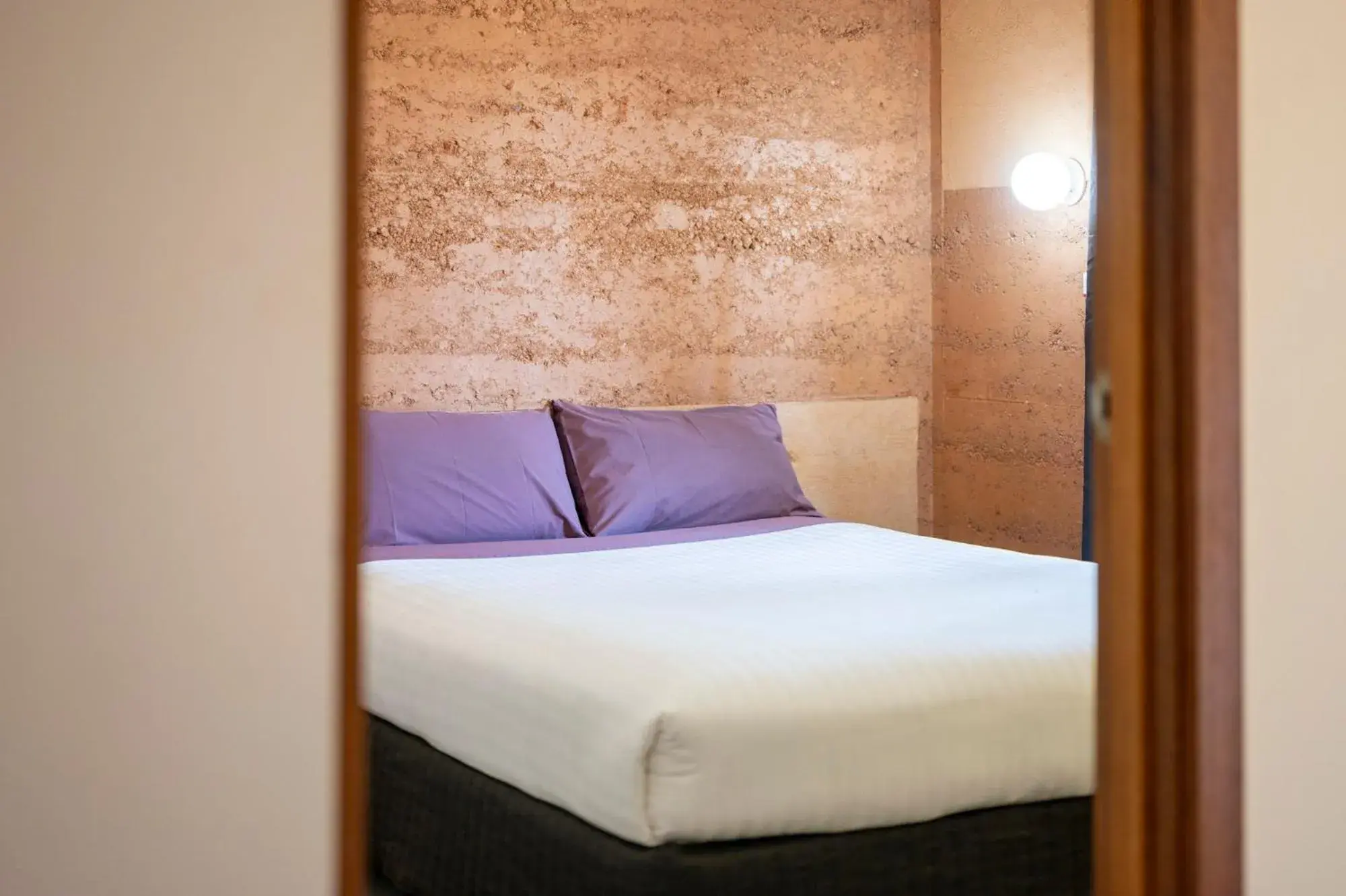 Standard Two-Bedroom Apartment in Mud Hut Motel Standard Two-Bedroom Apartment in Mud Hut Motel