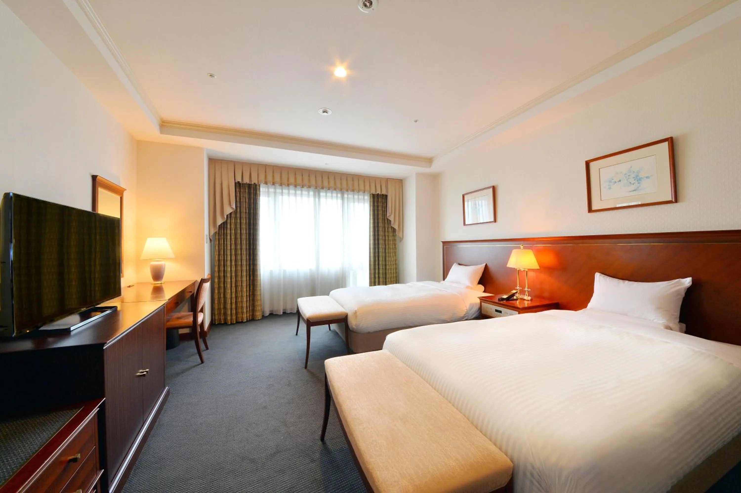 Photo of the whole room, Bed in Hakodate Kokusai Hotel