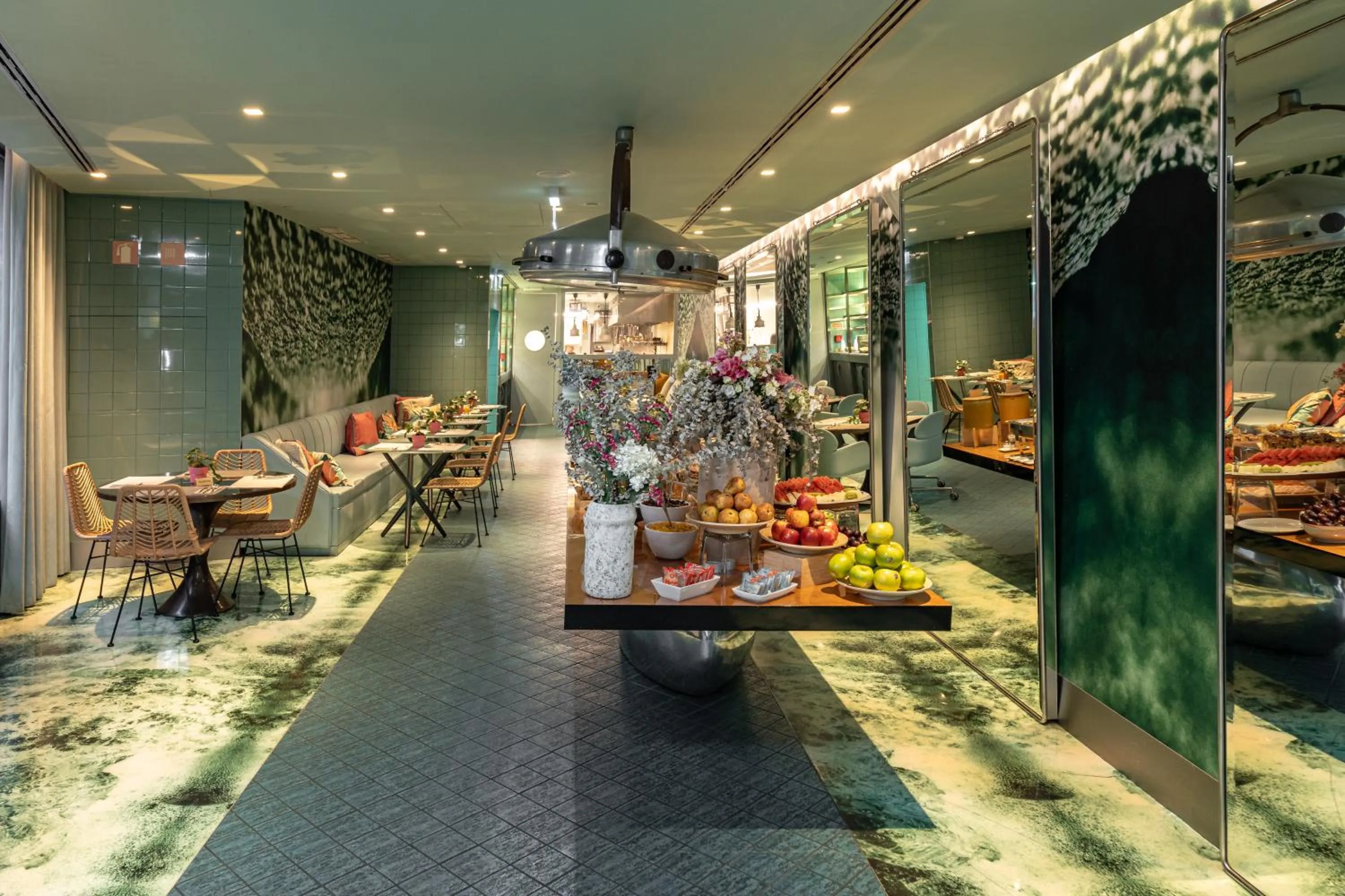 Restaurant/places to eat in WC by The Beautique Hotels