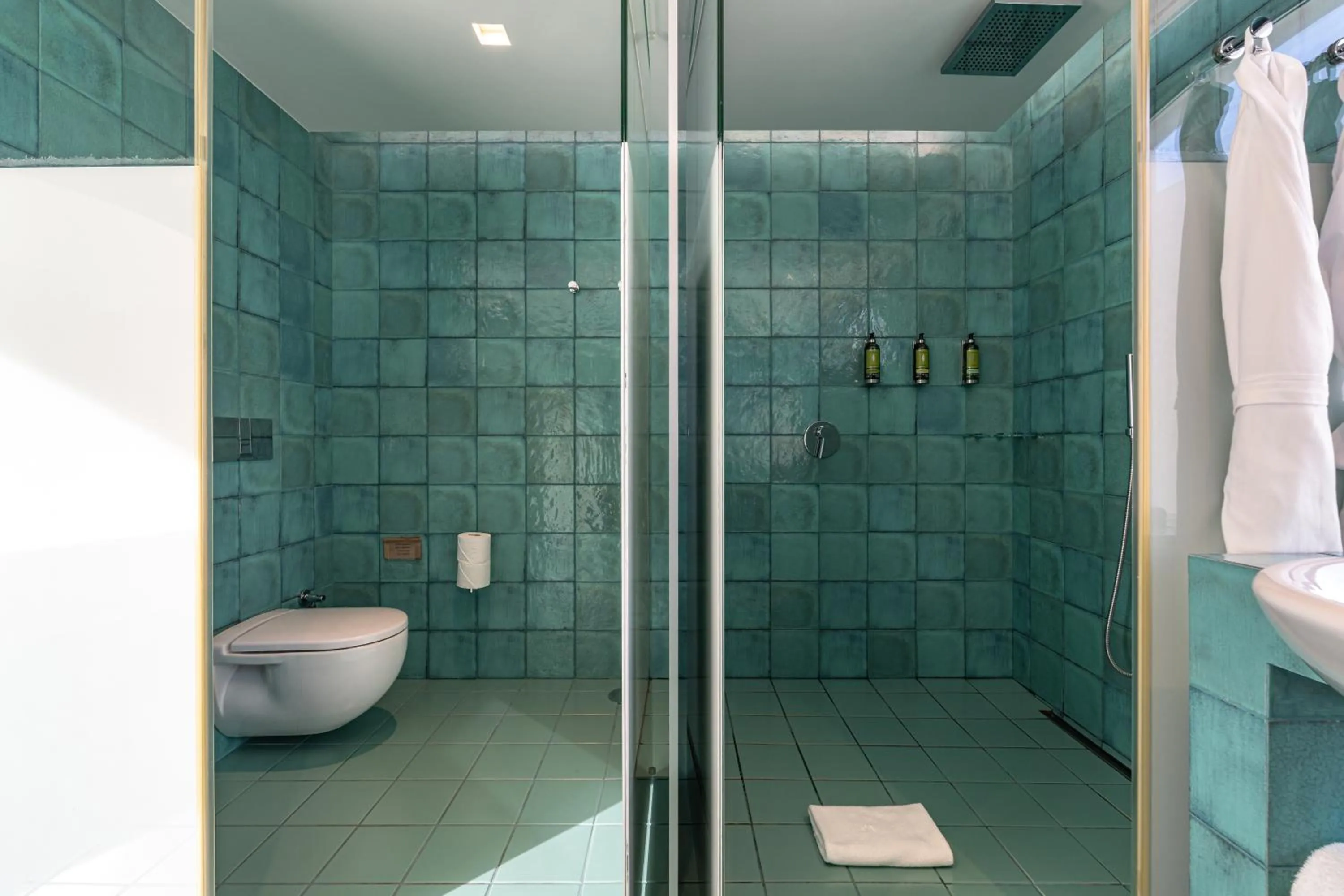 Shower in WC by The Beautique Hotels