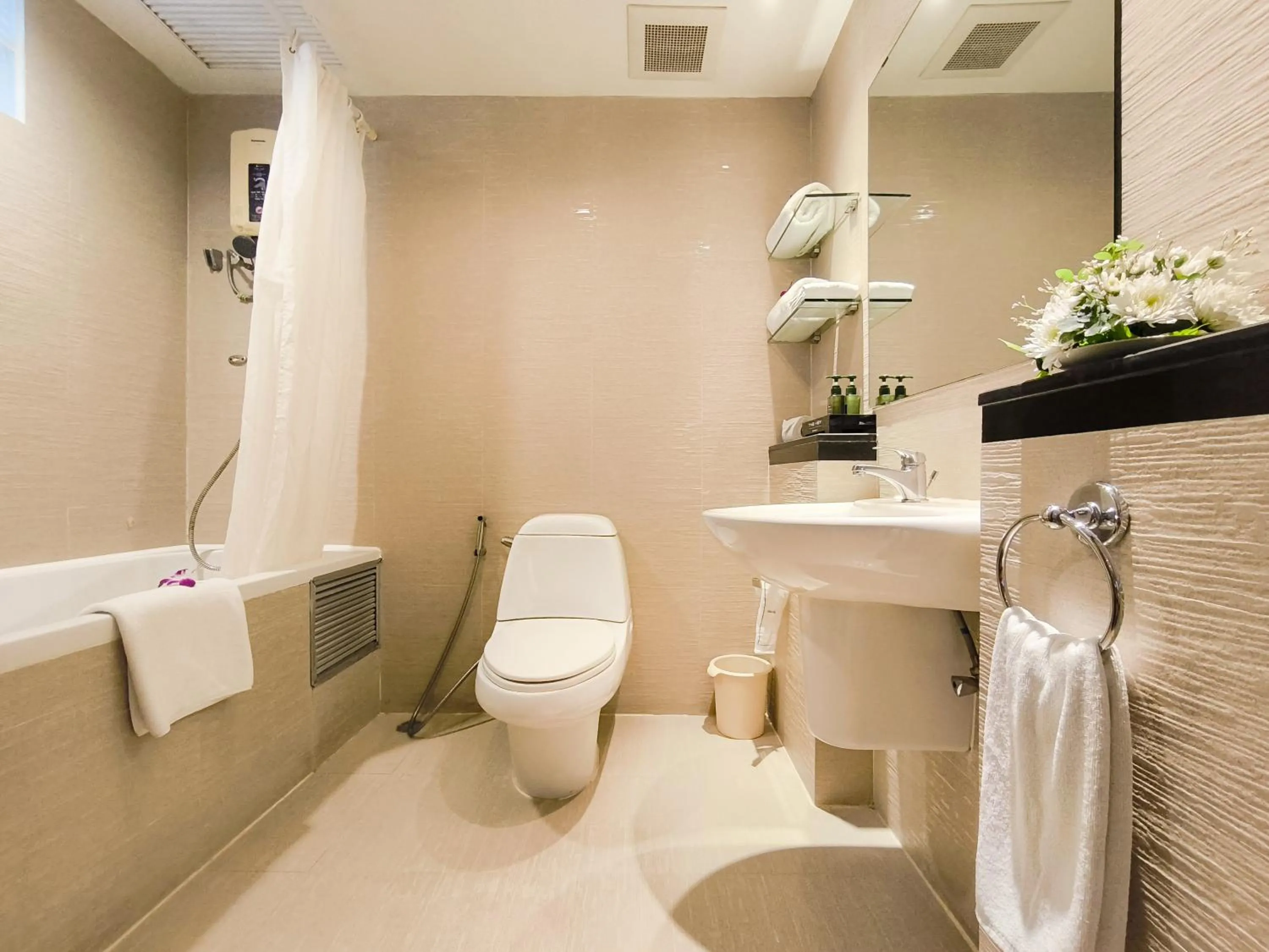 Toilet in The Key Bangkok Hotel