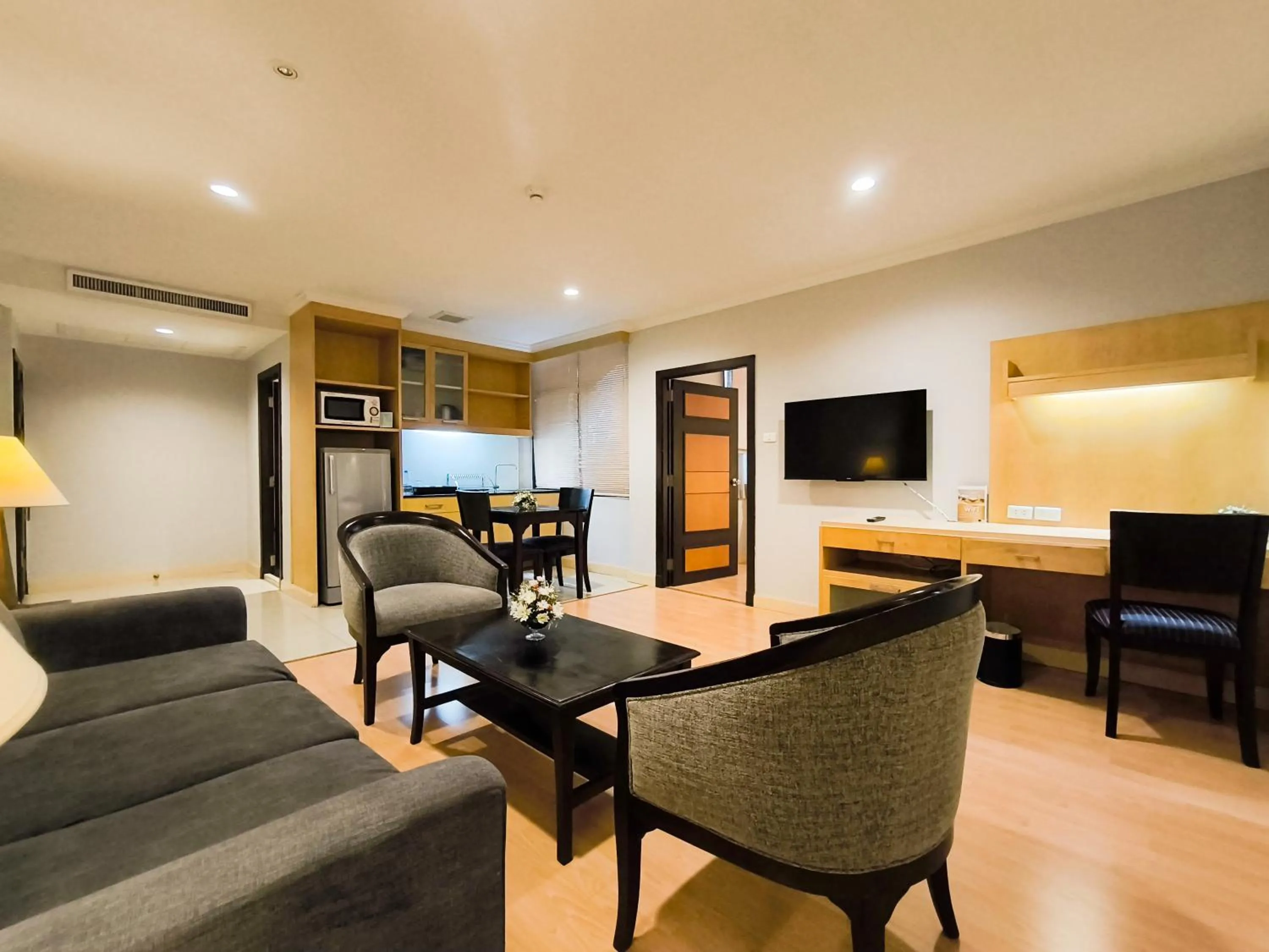 Seating area in The Key Bangkok Hotel