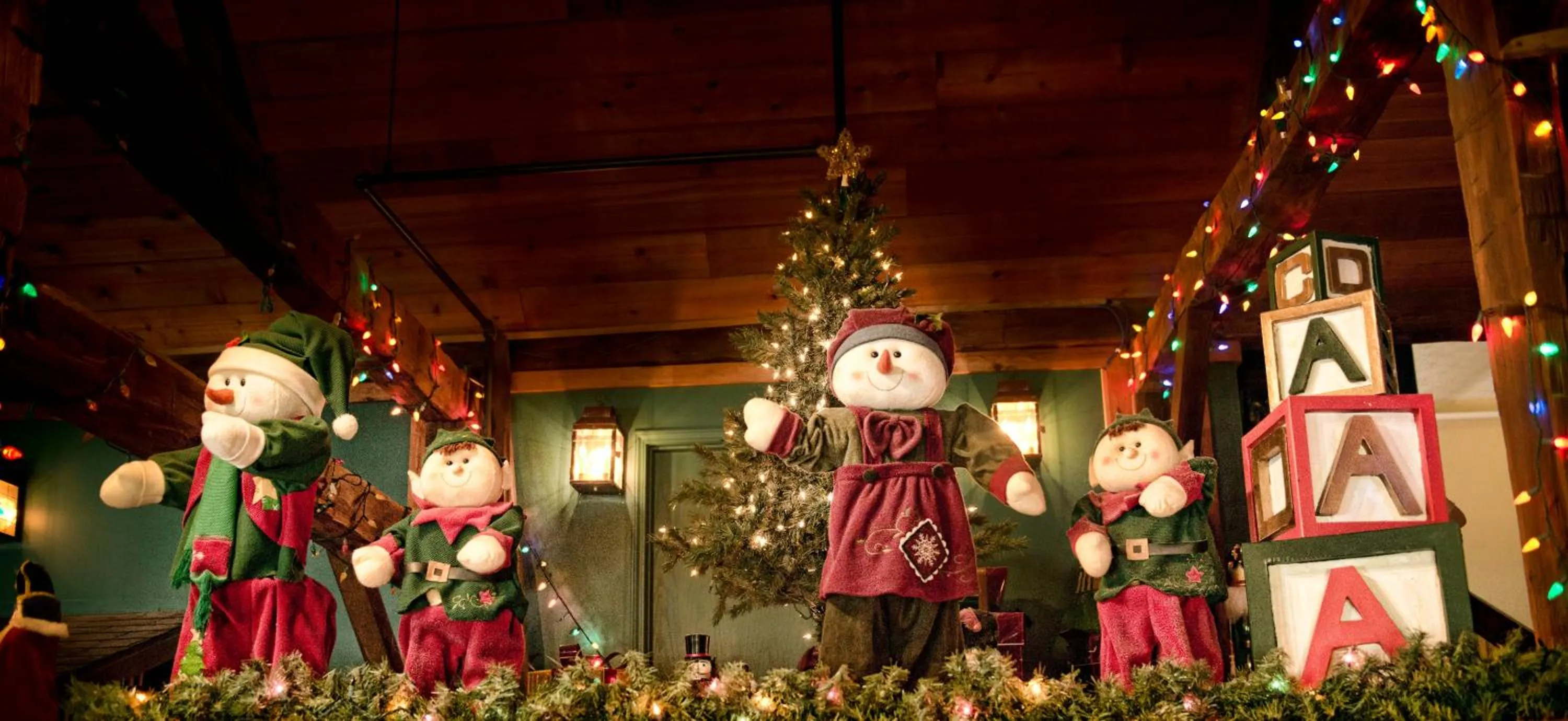 Decorative detail in Santa's Lodge