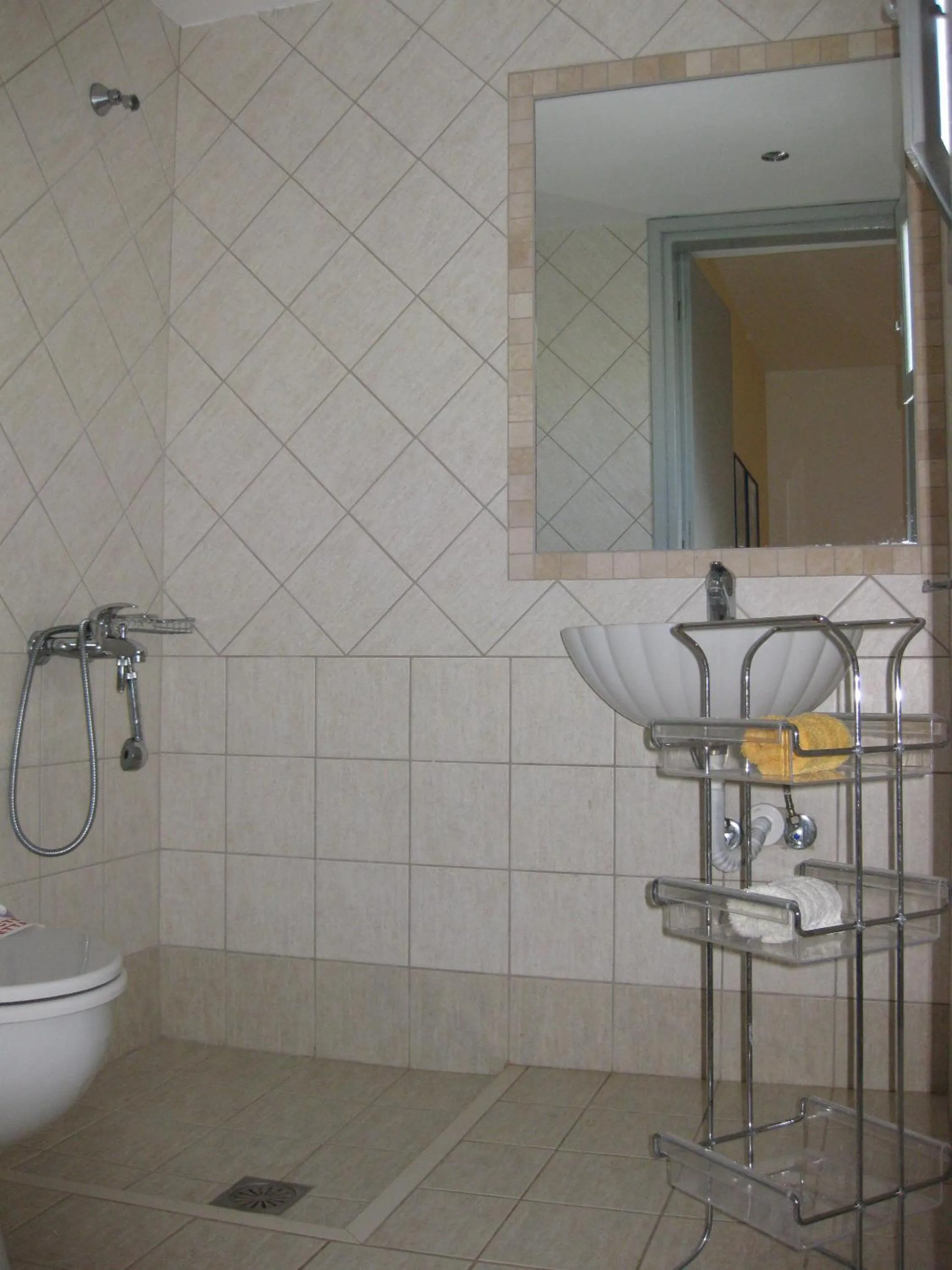 Bathroom in Villa Mare Monte ApartHotel