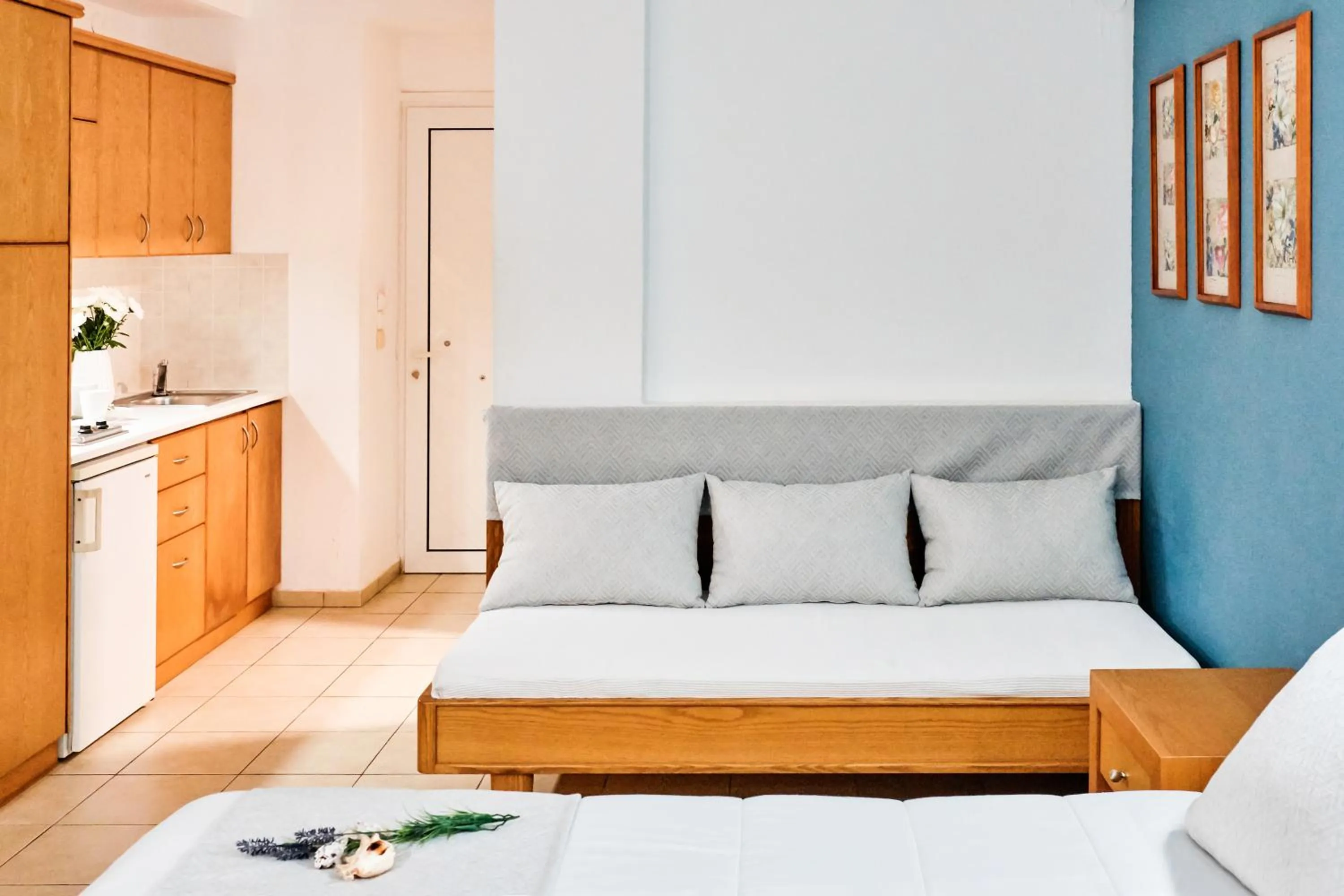 Kitchen or kitchenette in Villa Mare Monte ApartHotel