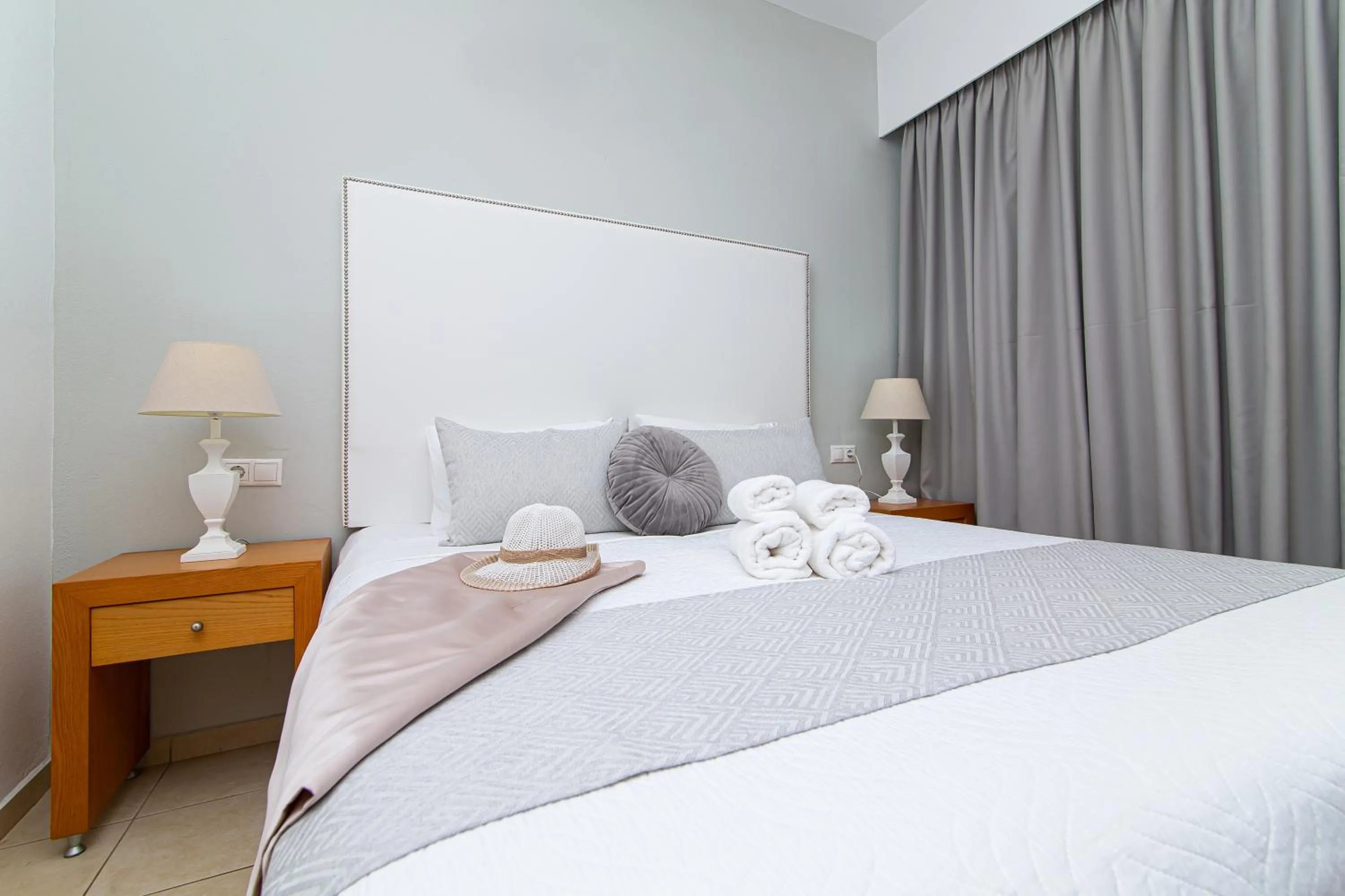 Bedroom, Bed in Villa Mare Monte ApartHotel