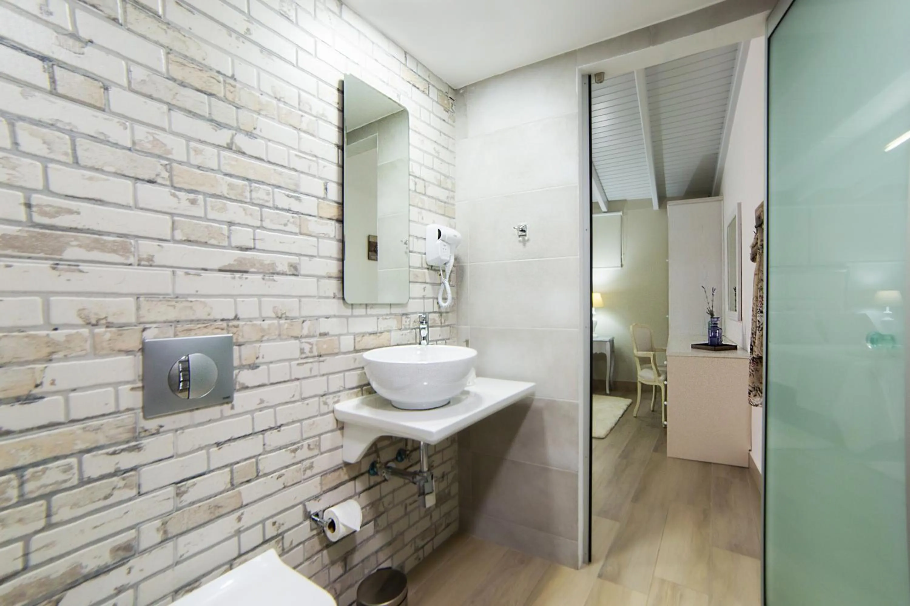 Bathroom in Villa Mare Monte ApartHotel