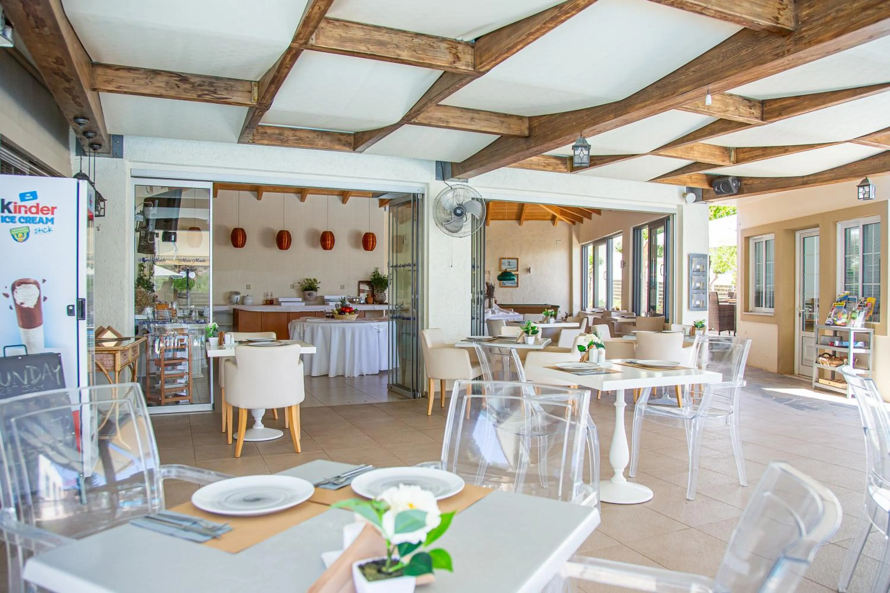Restaurant/places to eat in Villa Mare Monte ApartHotel