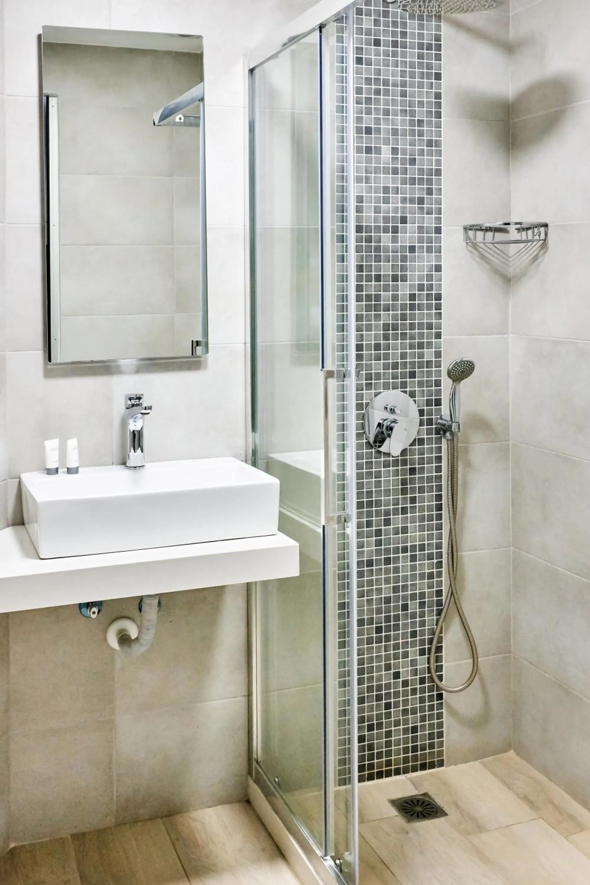 Bathroom in Villa Mare Monte ApartHotel