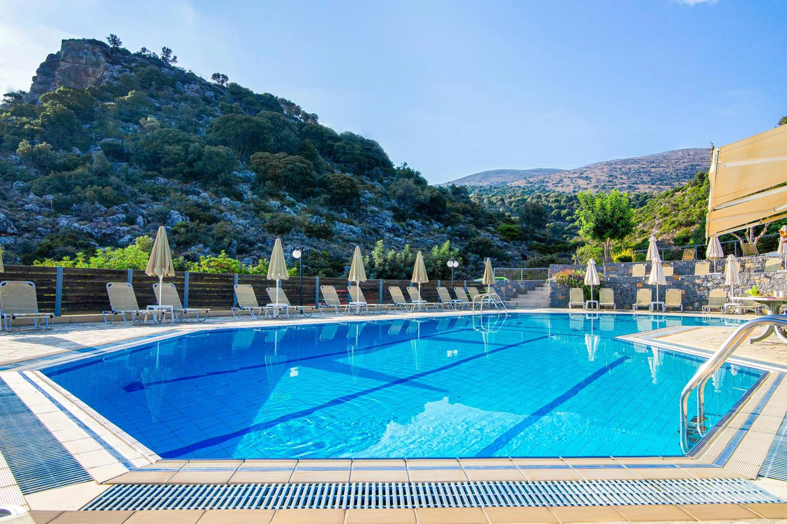 Swimming pool in Villa Mare Monte ApartHotel