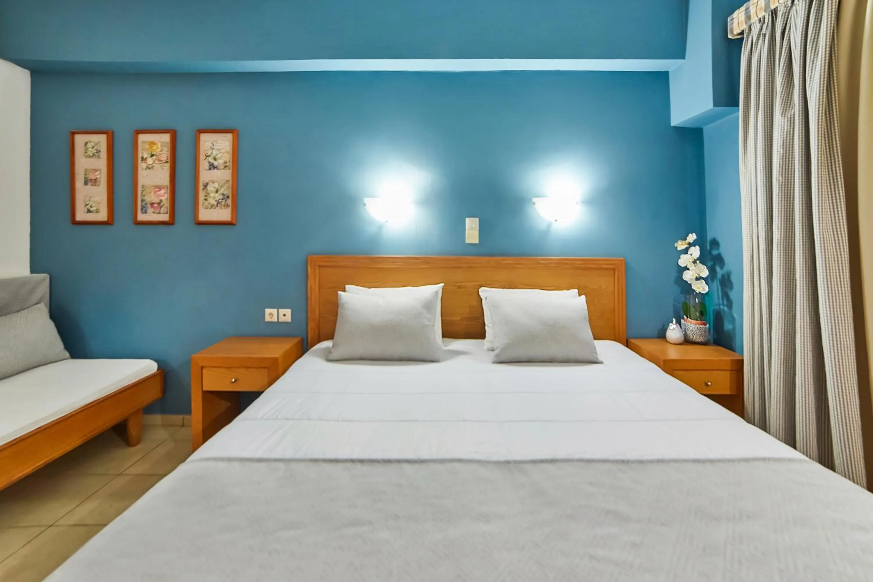 Bedroom, Bed in Villa Mare Monte ApartHotel