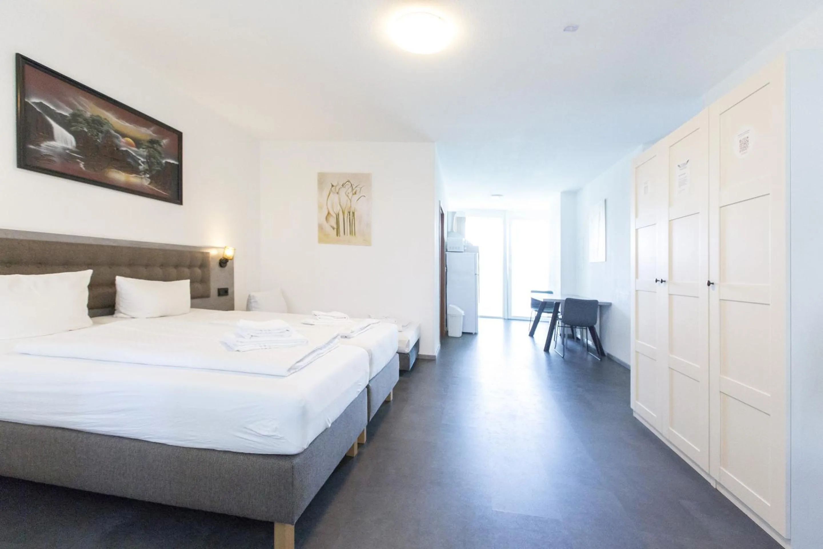 Bedroom, Bed in Hotel-Pension ODIN