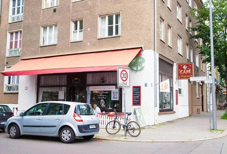 Food and drinks in Hotel Pension Odin