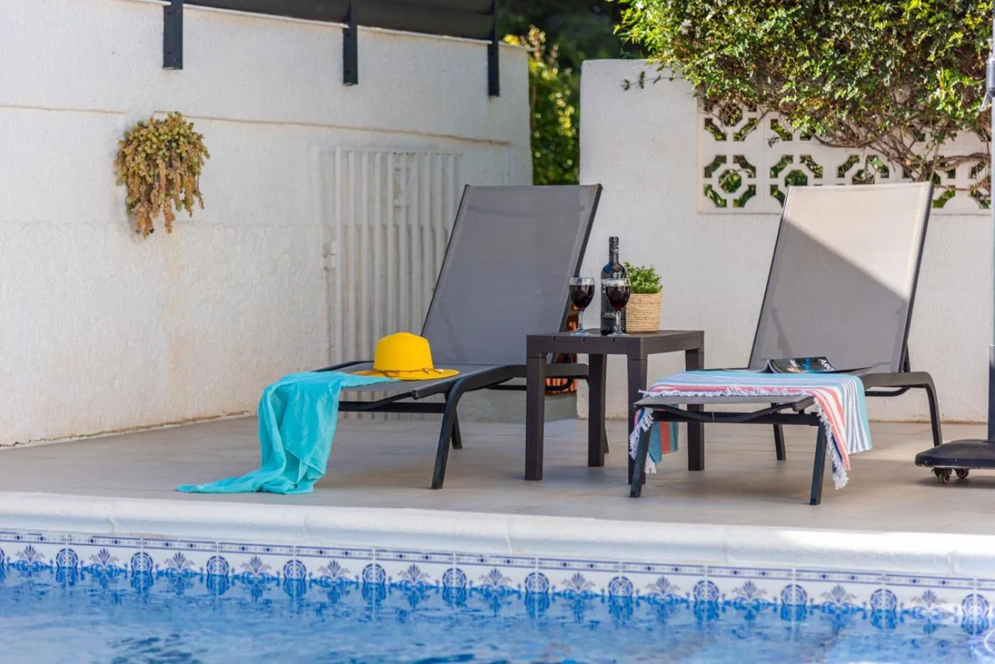 Swimming pool in Villa Anais - PlusHolidays
