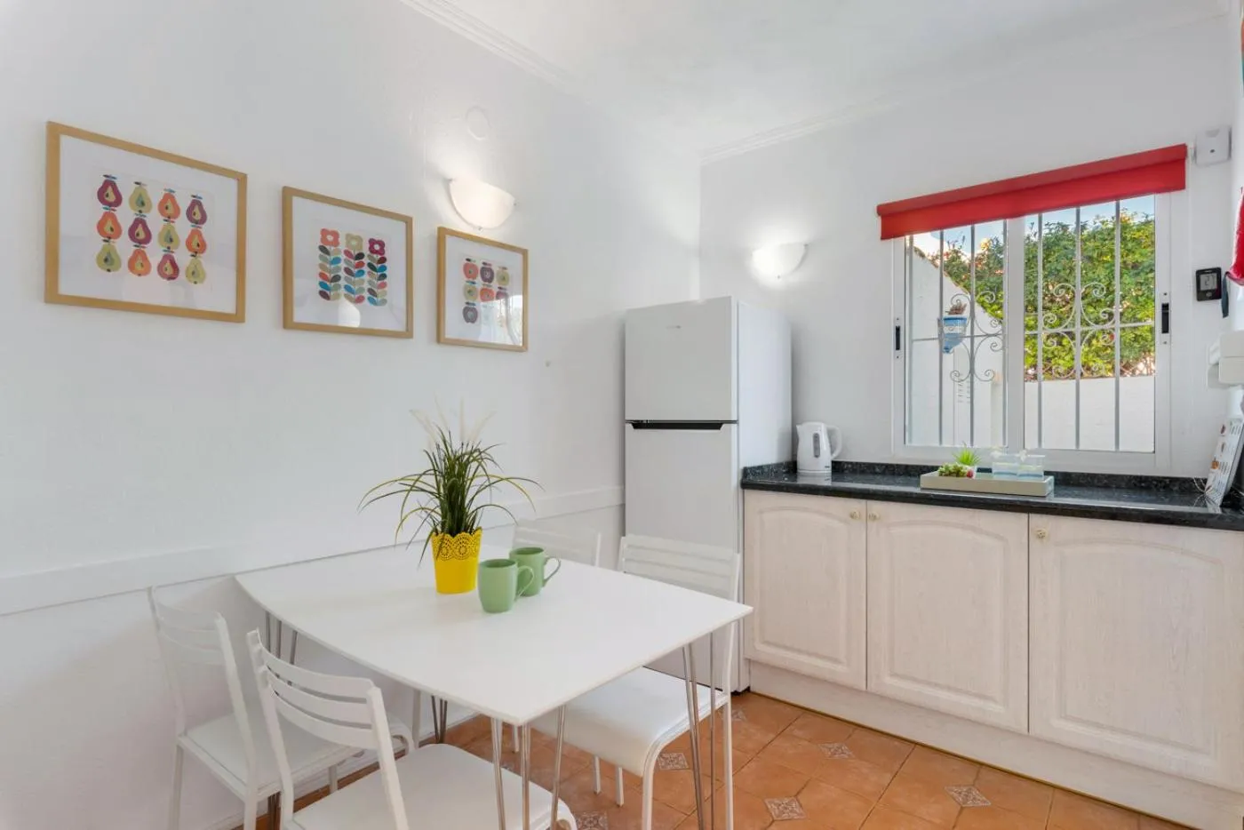 Kitchen or kitchenette in Villa Anais - PlusHolidays