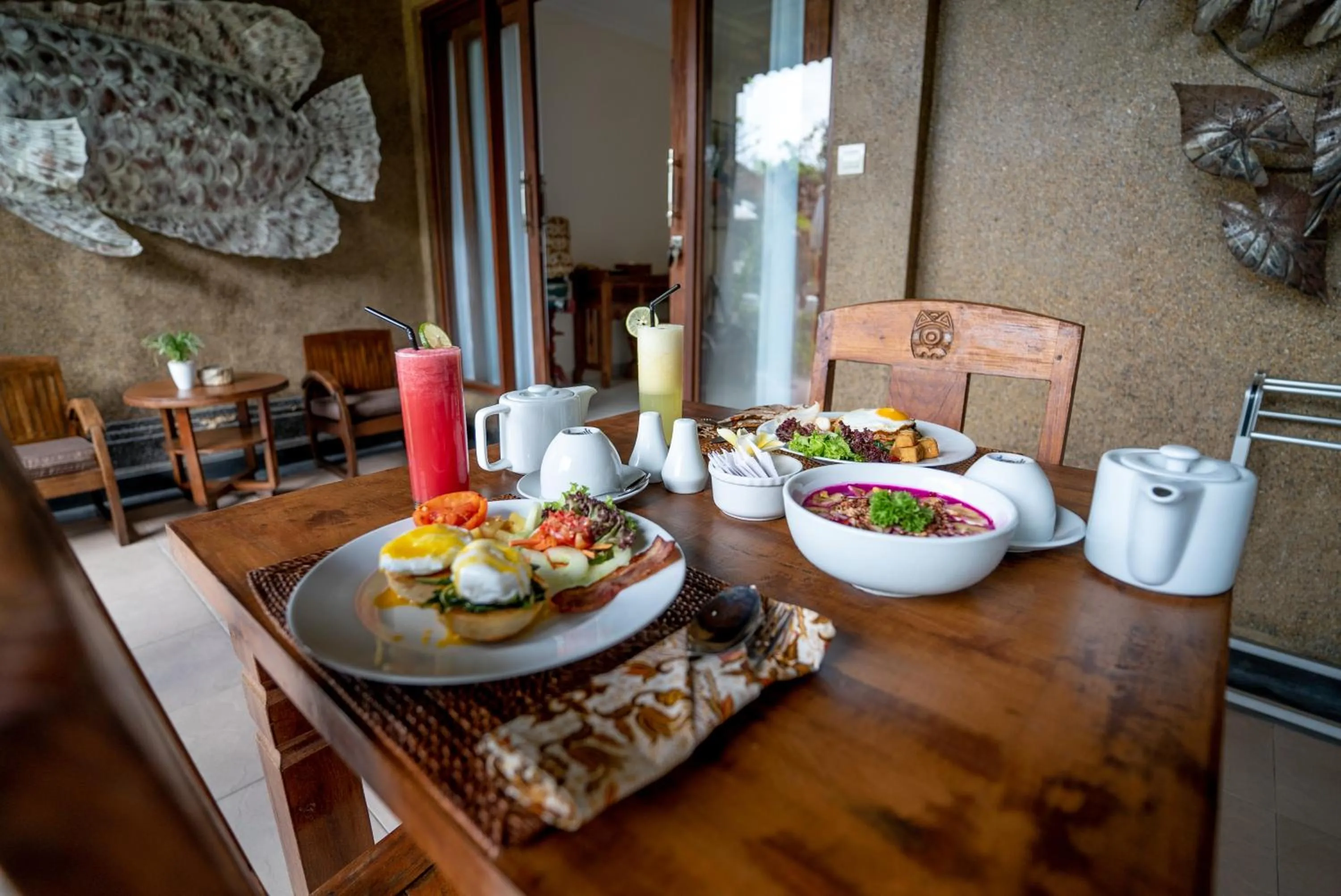 Food and drinks in Capung Cottages