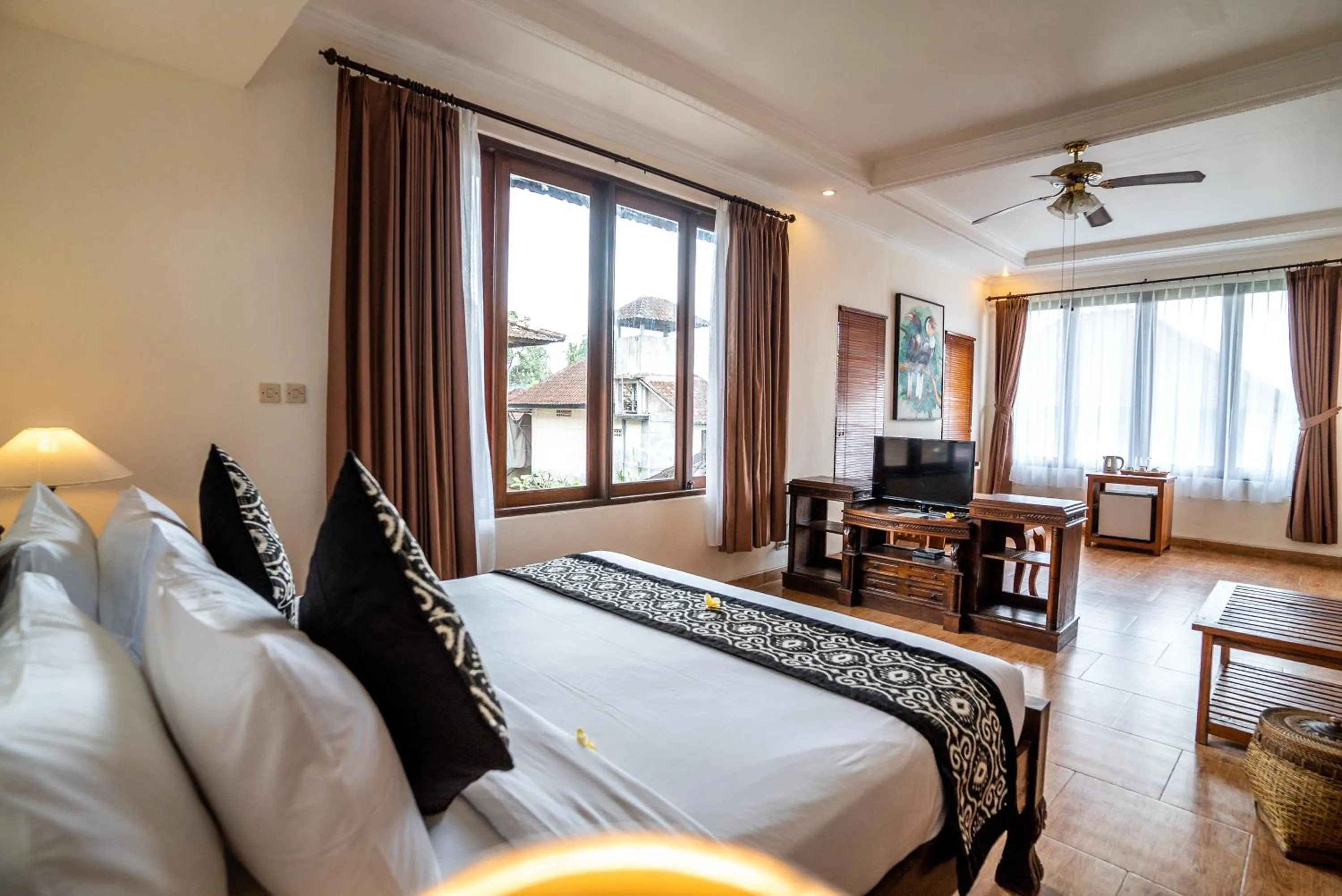 Photo of the whole room, Bed in Capung Cottages