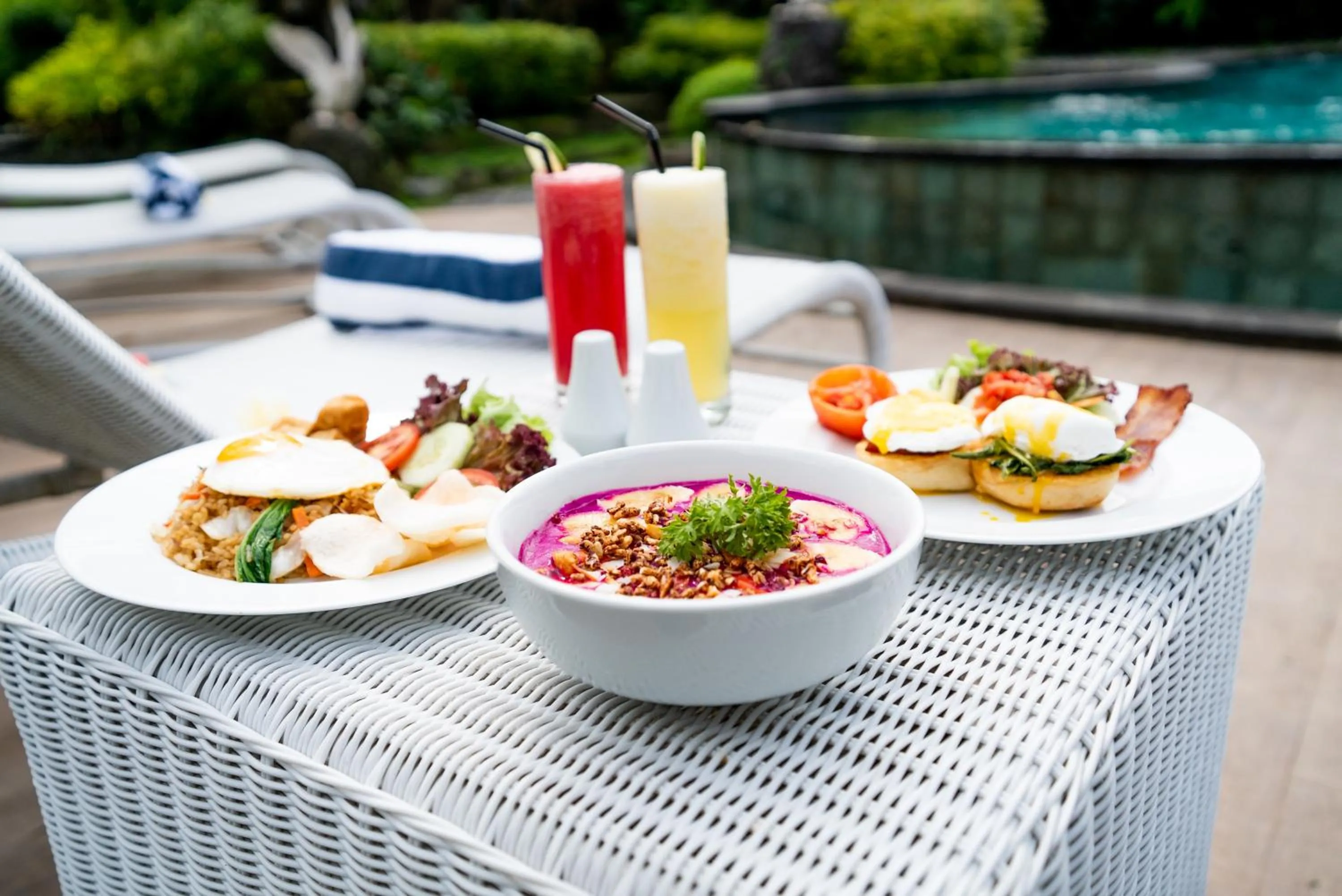 Food and drinks in Capung Cottages