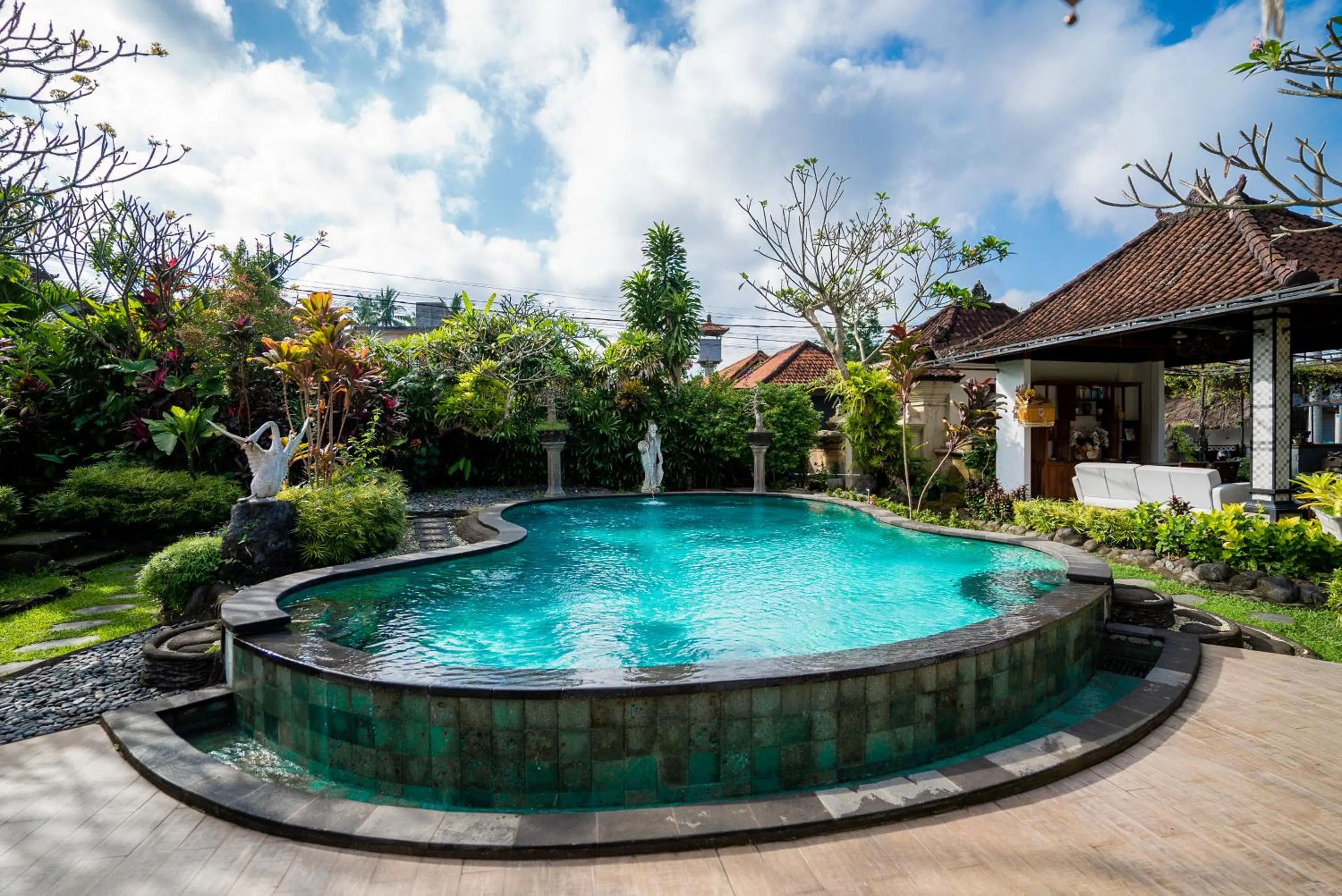 Swimming pool in Capung Cottages