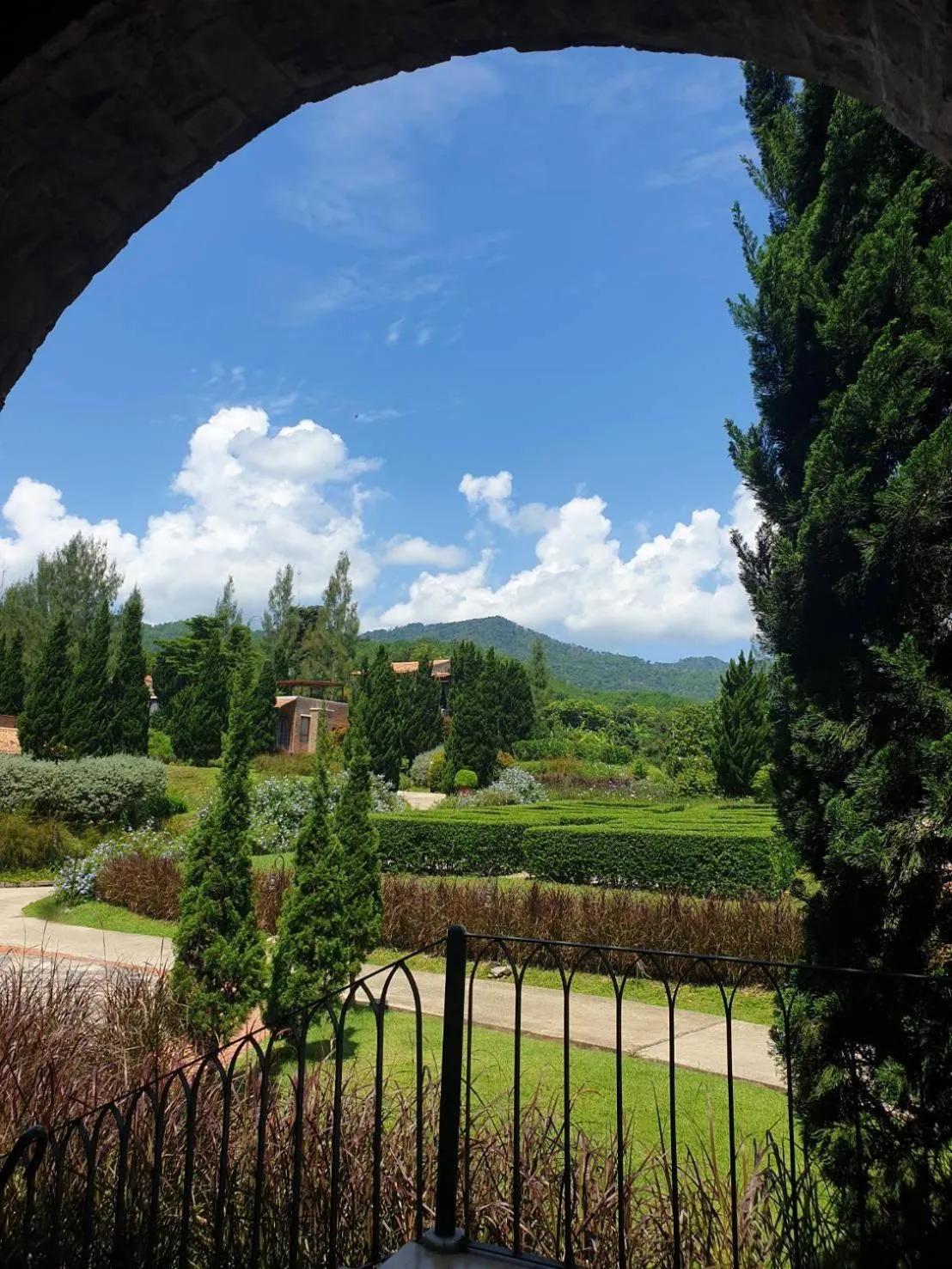 Mountain view in La Toscana