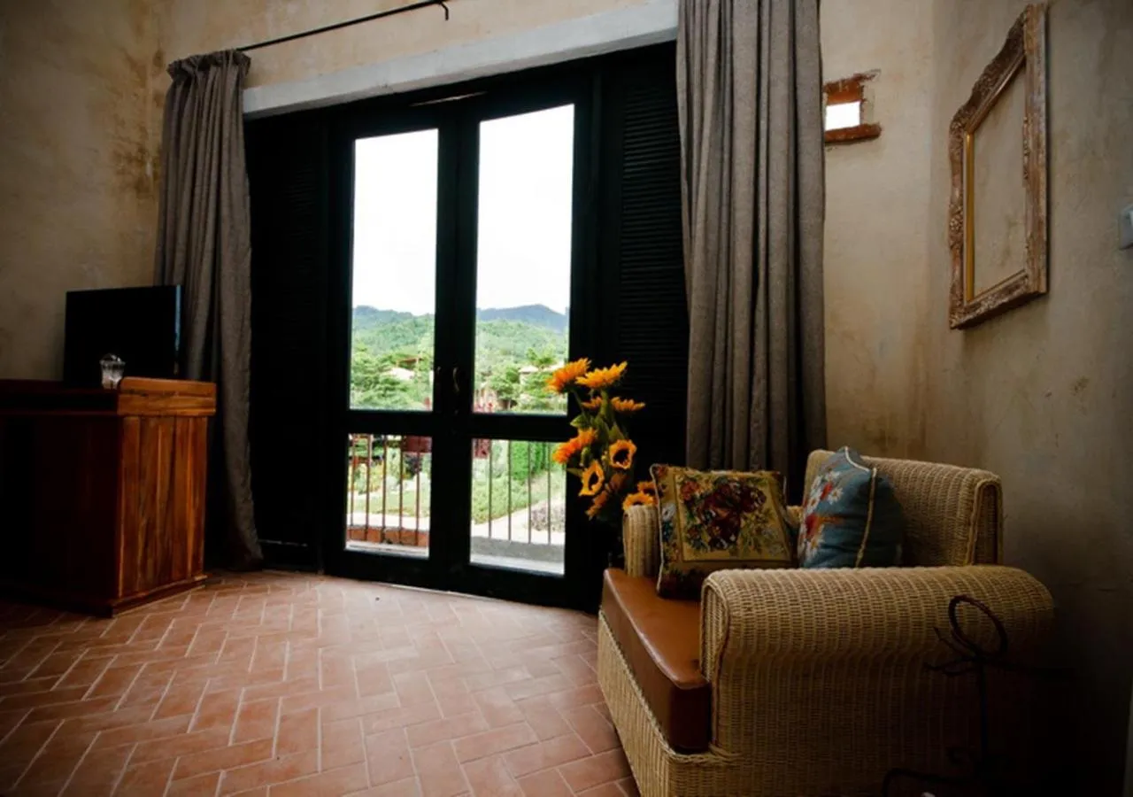 Bedroom in La Toscana