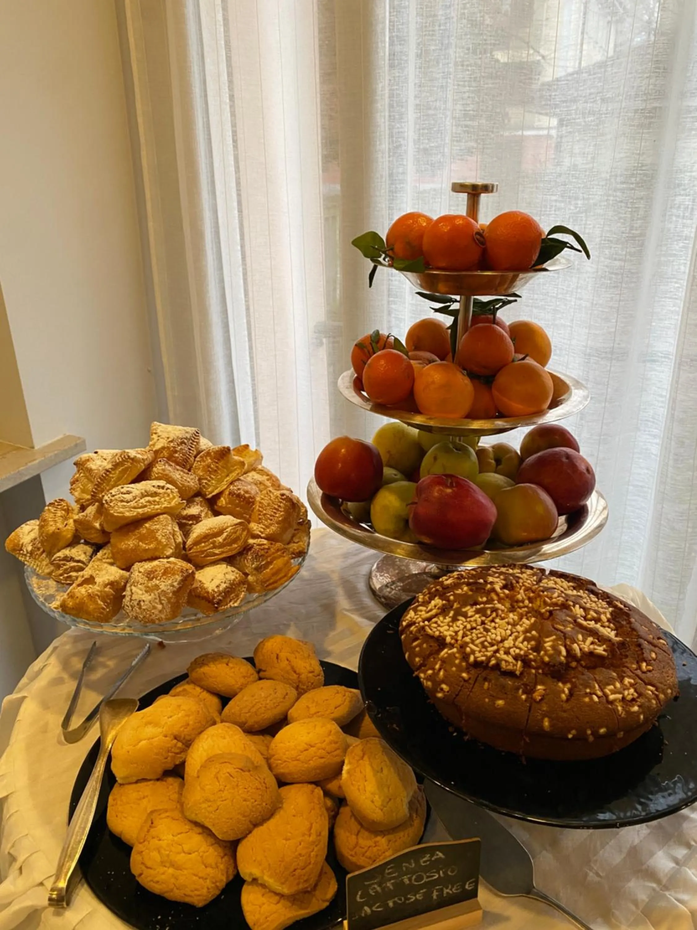 Food and drinks in Green Hotel