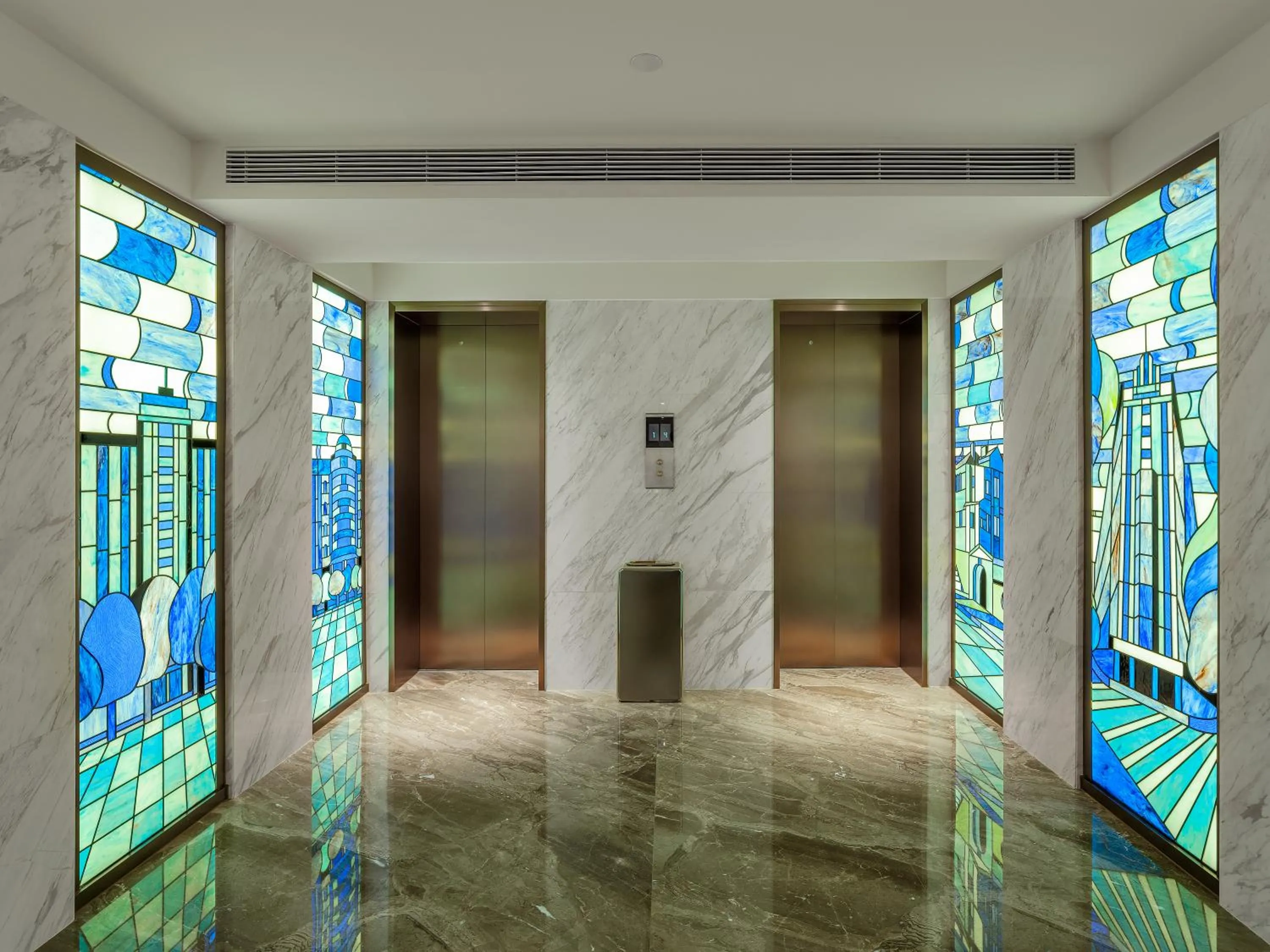 elevator in Donghu Collection Hotel