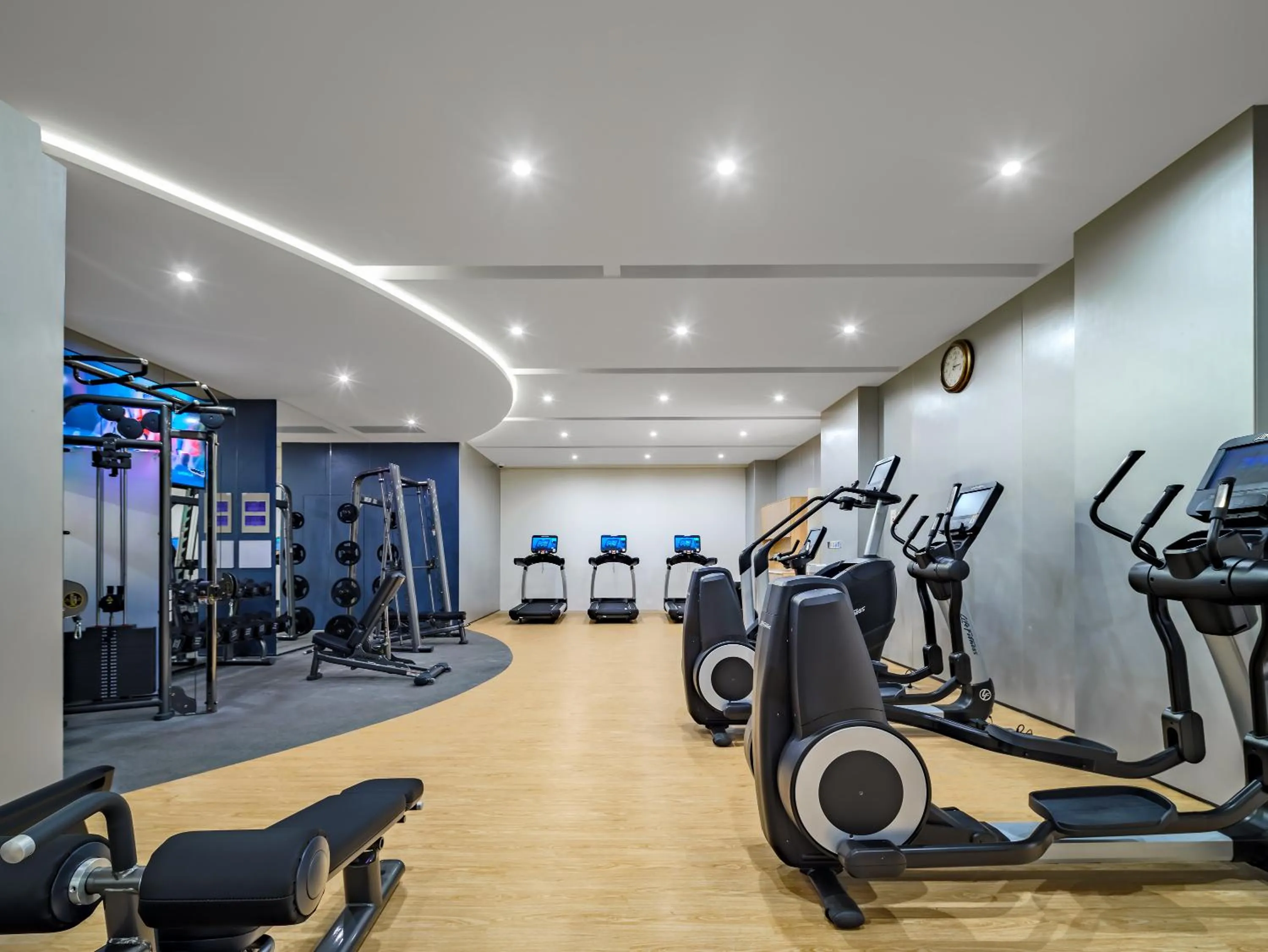 Fitness centre/facilities in Donghu Collection Hotel