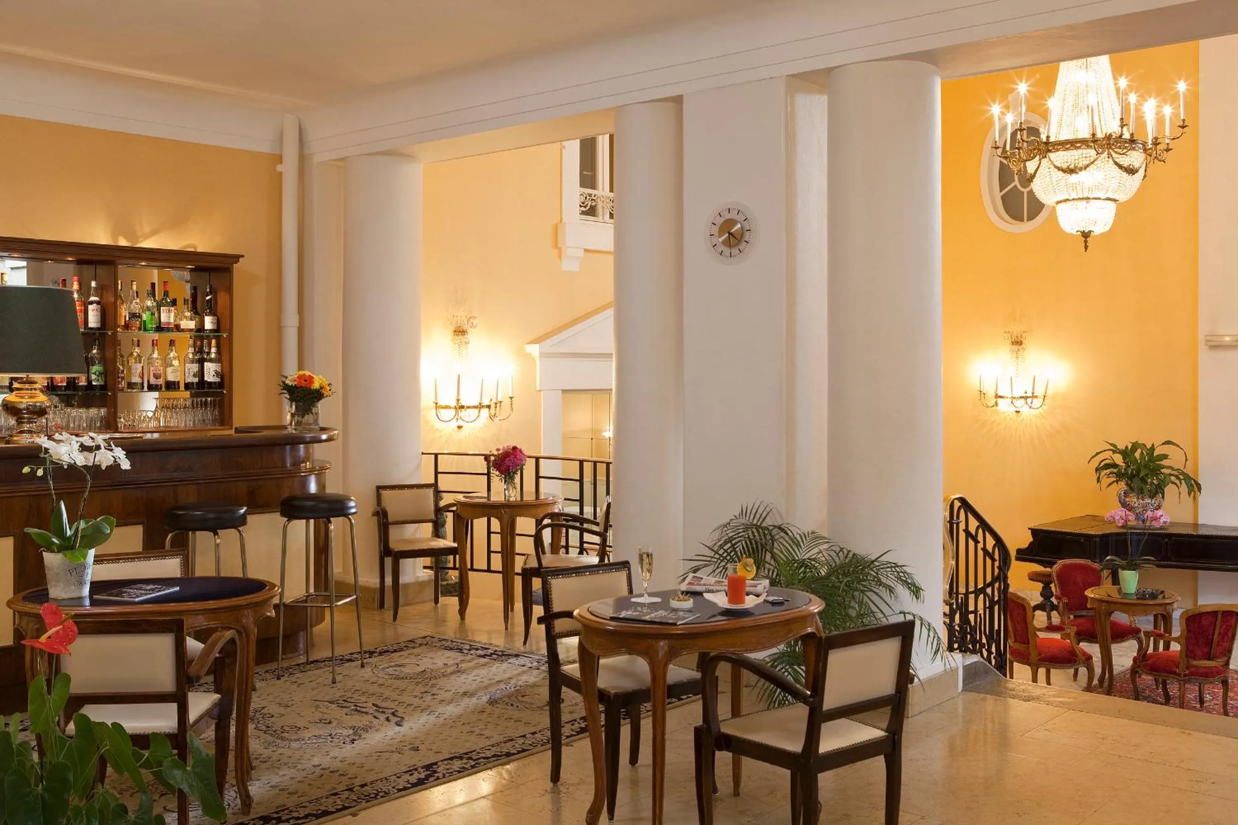 Restaurant/places to eat in Logis Hotel Royal Saint-Mart