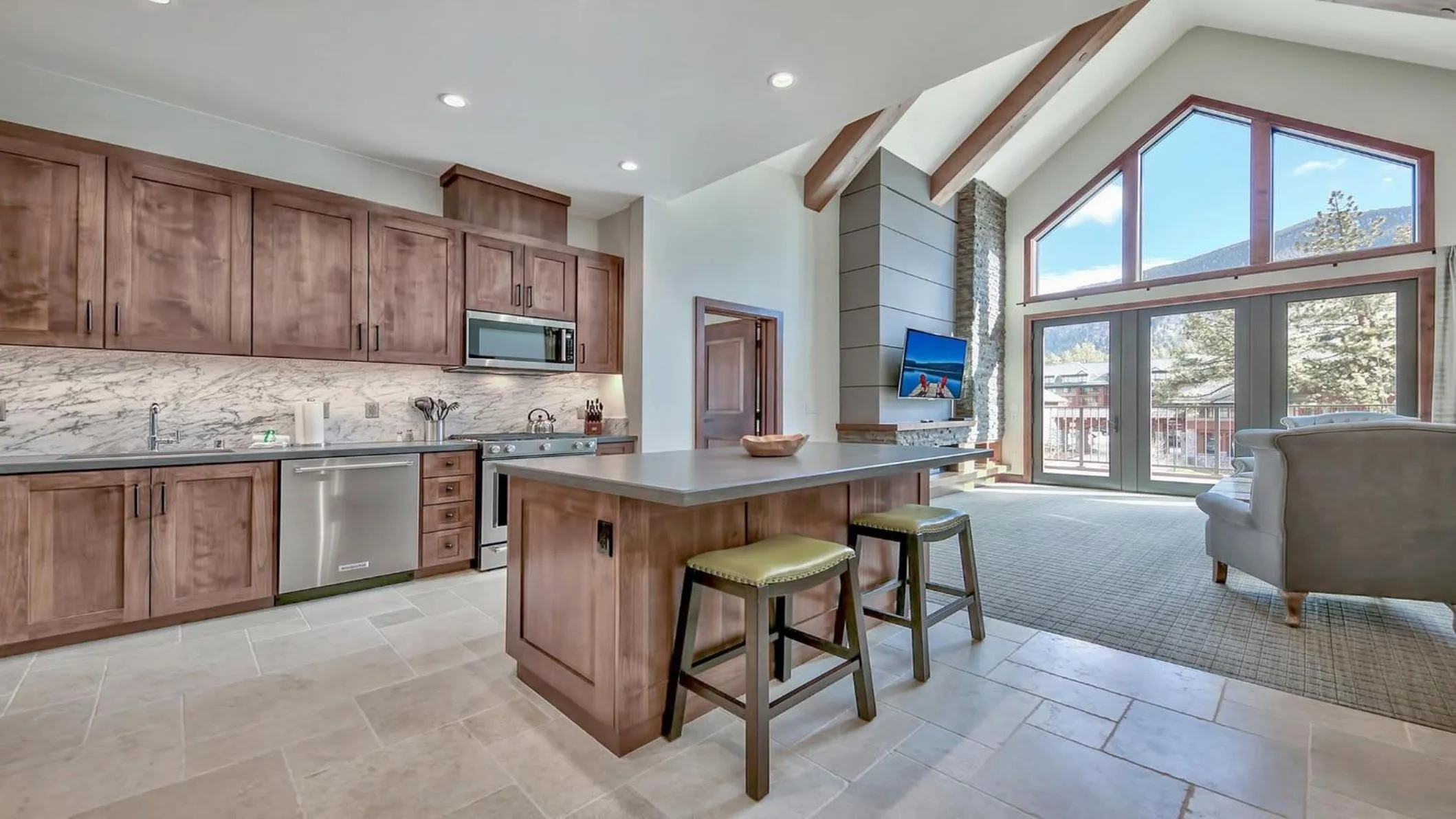 Dining area in Zalanta