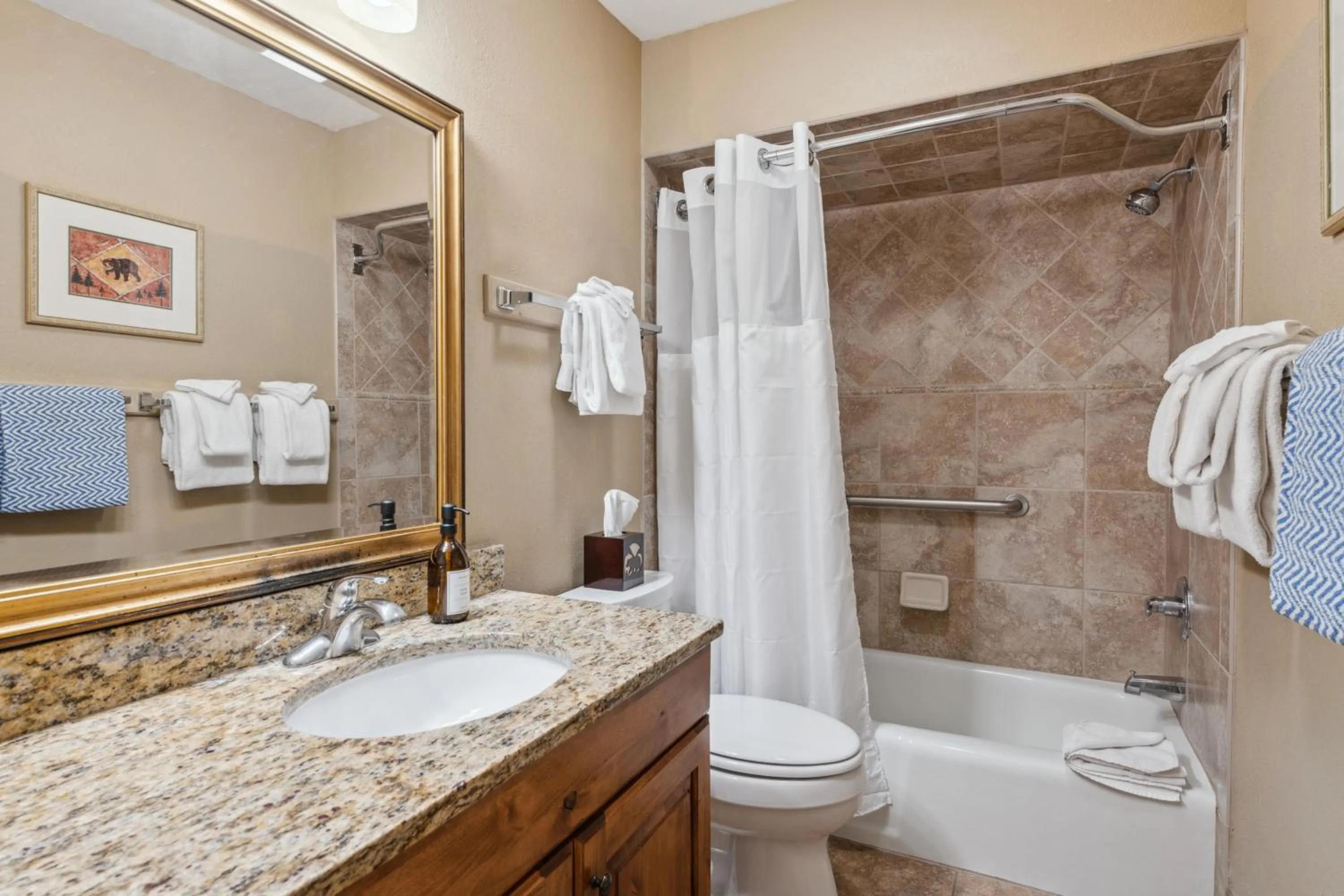 Shower in Eagle Point Resort